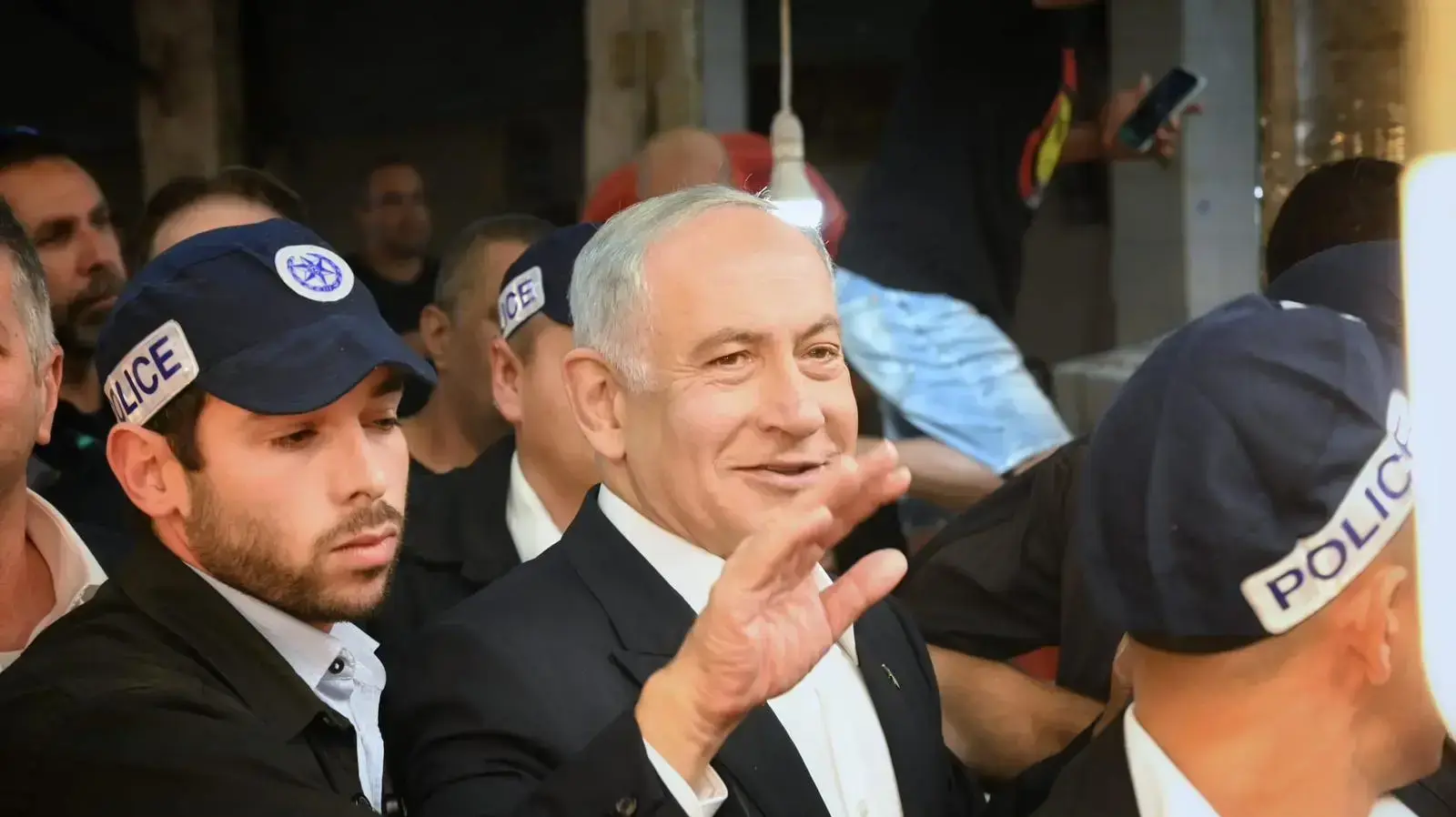 נתניהו בשוק התקווה בתל אביב
28 באוקטובר 2022 נתניהו בשוק התקווה בתל אביב
28 באוקטובר 2022