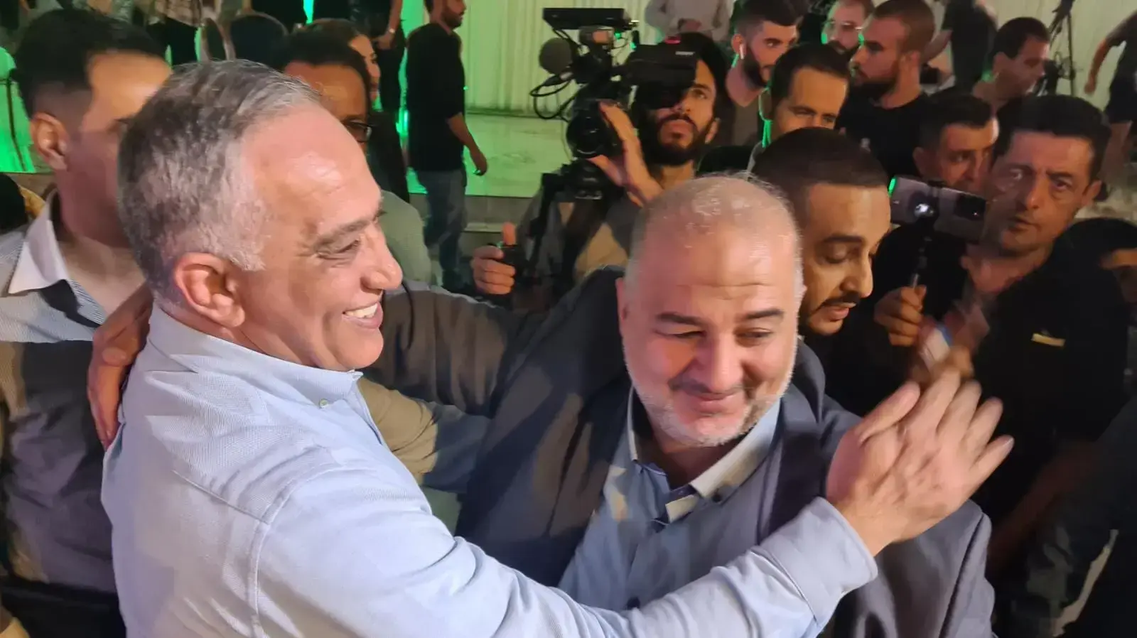מנסור עבאס לאחר תוצאות המדגם 1 בנובמבר 2022 מנסור עבאס לאחר תוצאות המדגם 1 בנובמבר 2022