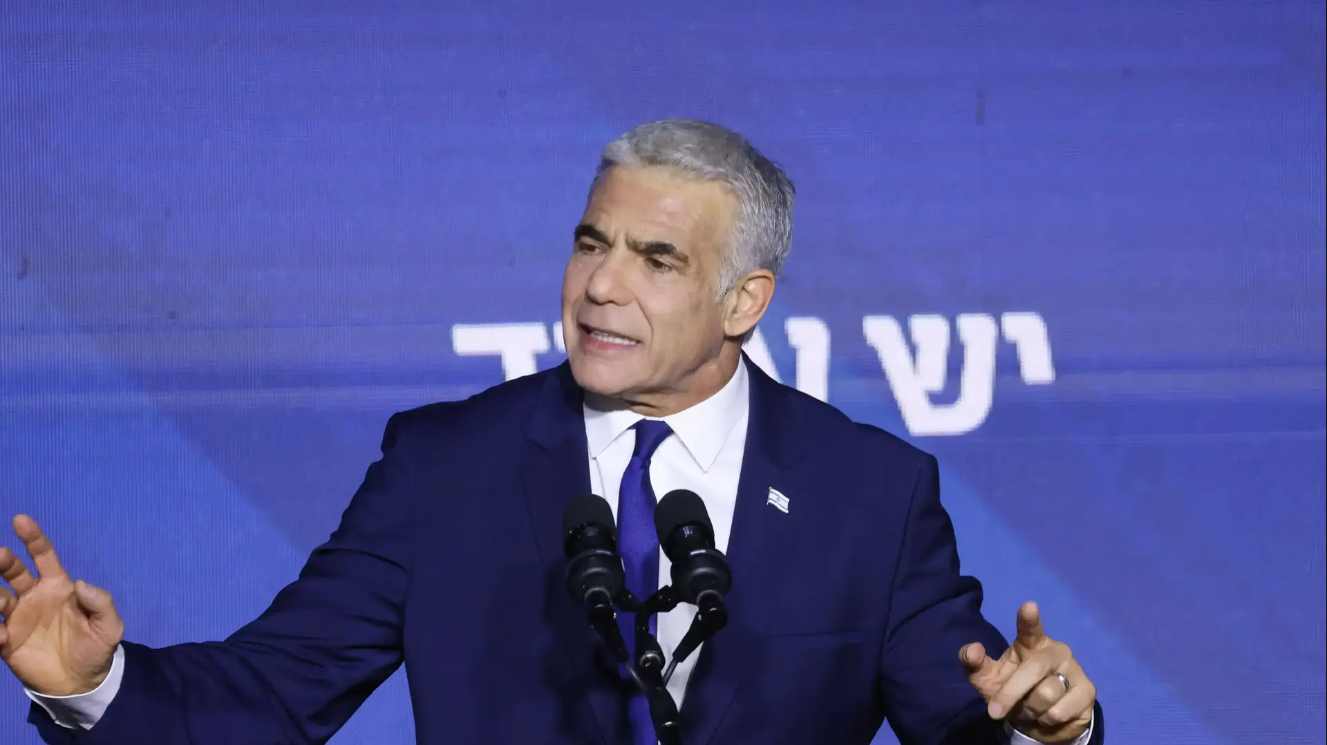 יו"ר יש עתיד, יאיר לפיד במהלך נאומו לאחר תוצאות המדגם 2 בנובבמר 2022 יו"ר יש עתיד, יאיר לפיד במהלך נאומו לאחר תוצאות המדגם 2 בנובבמר 2022