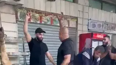 פארוק סלאמה באטליז בו הכין בשר לקראת חתונתו, זמן קצר לפני שחוסל פארוק סלאמה באטליז בו הכין בשר לקראת חתונתו, זמן קצר לפני שחוסל