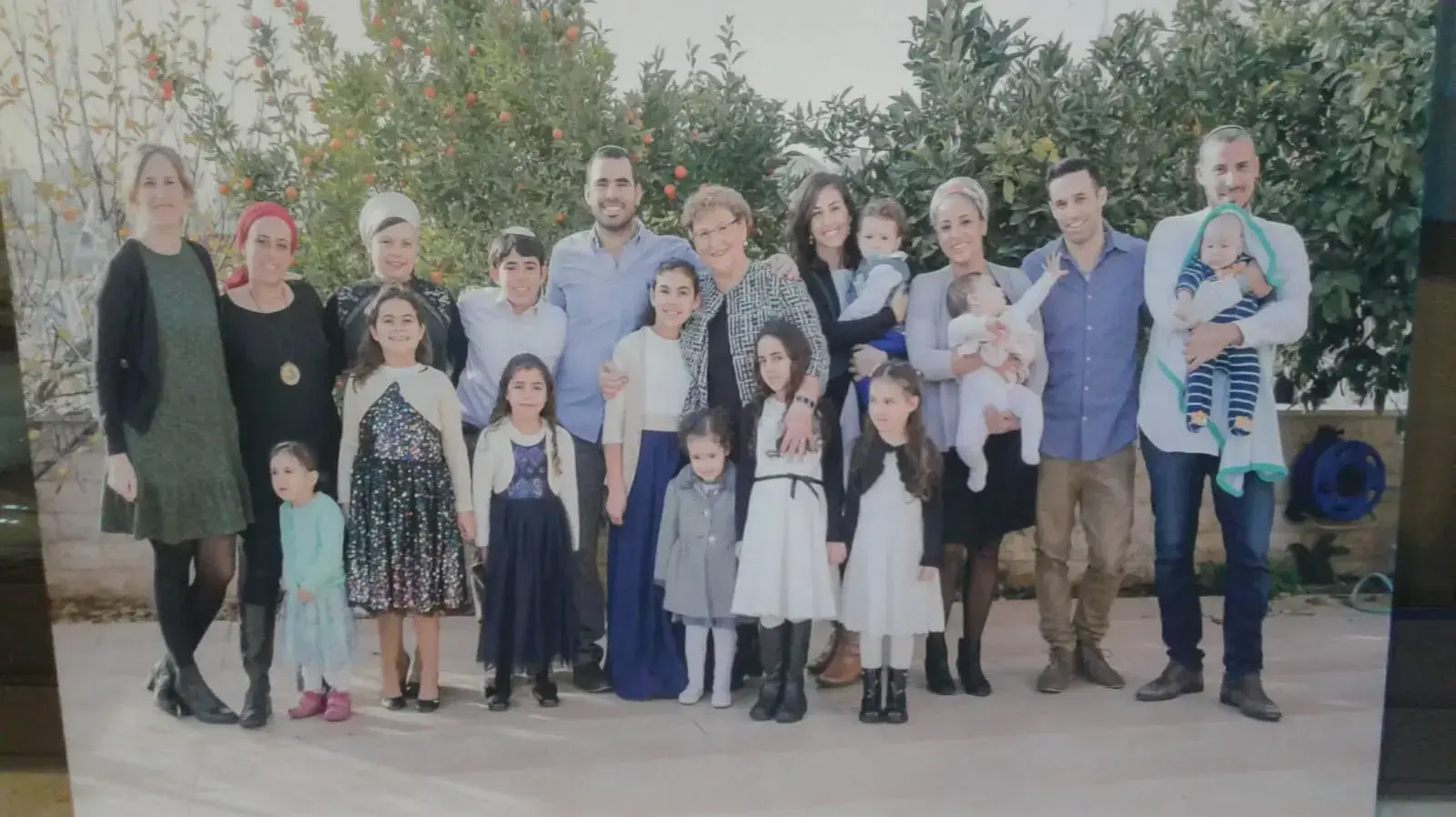 מרים פרץ עם בני משפחתה מרים פרץ עם בני משפחתה