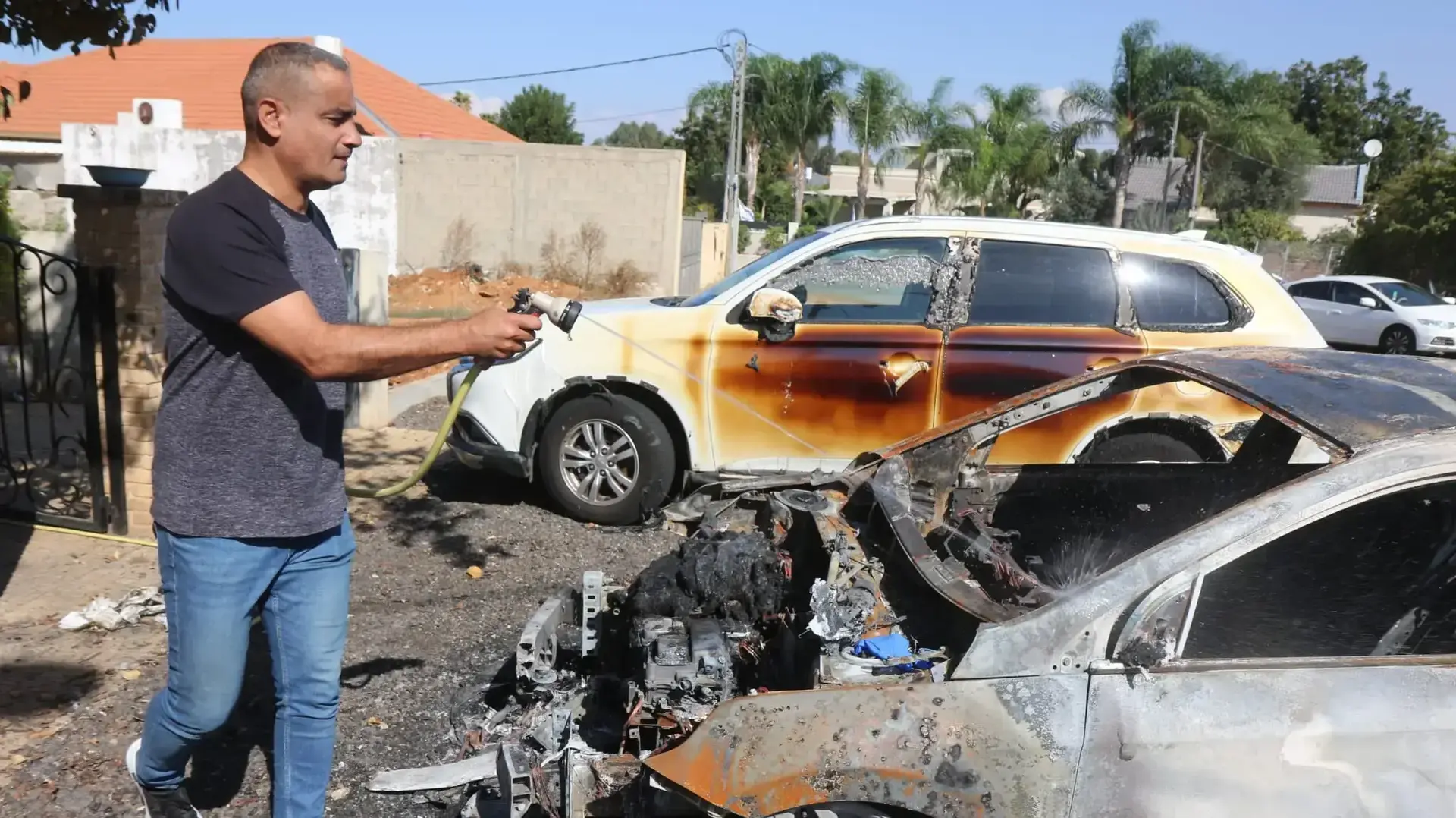הצתה של מכונית של מנהל בכיר במוסד הרפואי הלל יפה בחדרה, נובמבר 2022 הצתה של מכונית של מנהל בכיר במוסד הרפואי הלל יפה בחדרה, נובמבר 2022