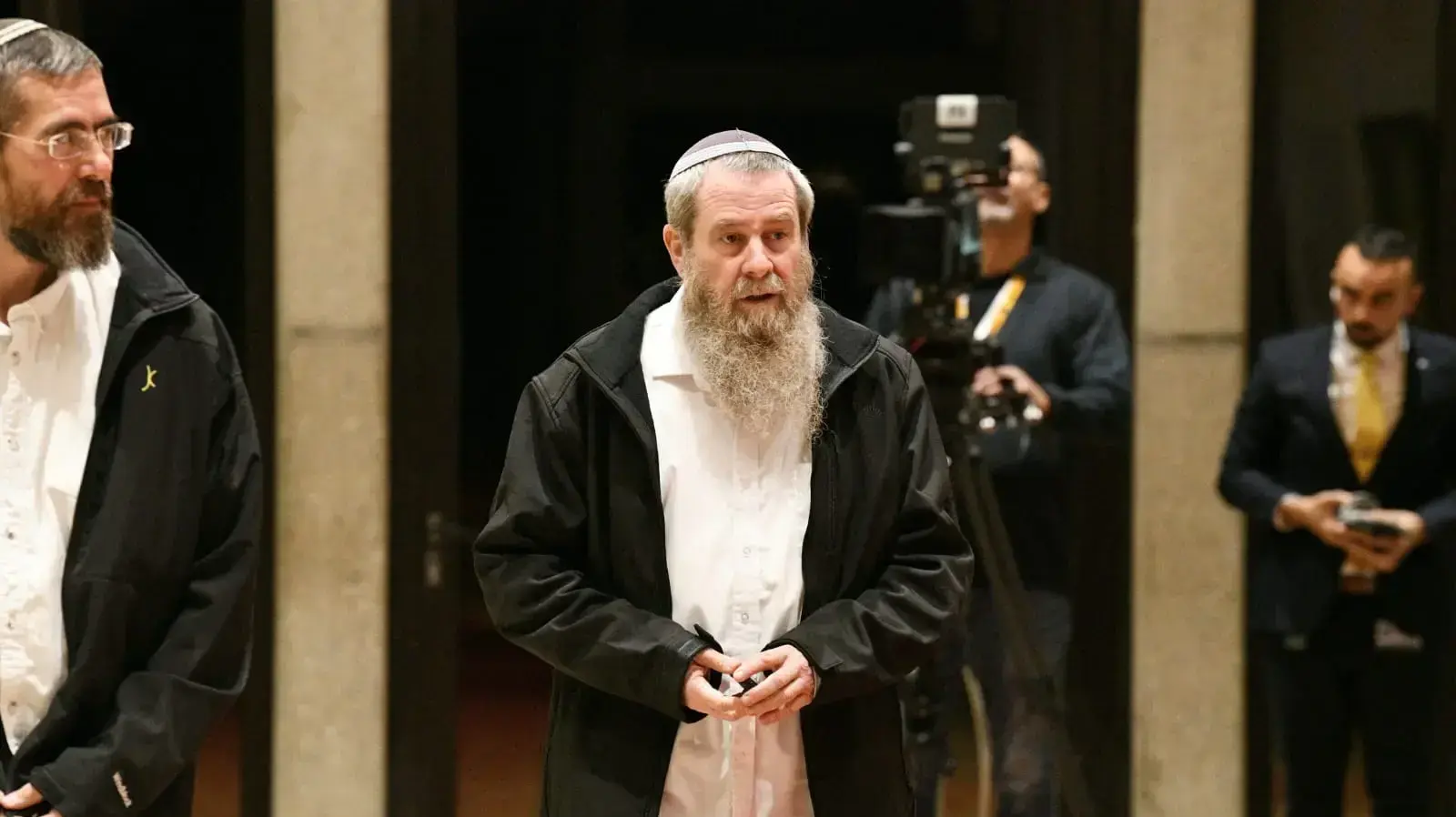 אבי מעוז וחברי נעם בסבב התייעצויות אצל נשיא המדינה יצחק הרצוג לקראת הטלת המנדט להקמת הממשלה, בית הנשיא, 10 בנובמבר 2022 אבי מעוז וחברי נעם בסבב התייעצויות אצל נשיא המדינה יצחק הרצוג לקראת הטלת המנדט להקמת הממשלה, בית הנשיא, 10 בנובמבר 2022