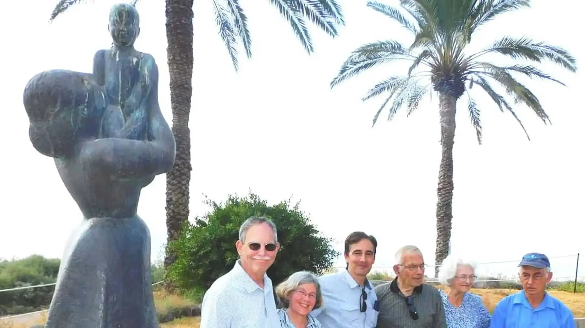 ביקור משפחת באהי בקיבוץ עין-גב. 12 בנובמבר 2022 ביקור משפחת באהי בקיבוץ עין-גב. 12 בנובמבר 2022