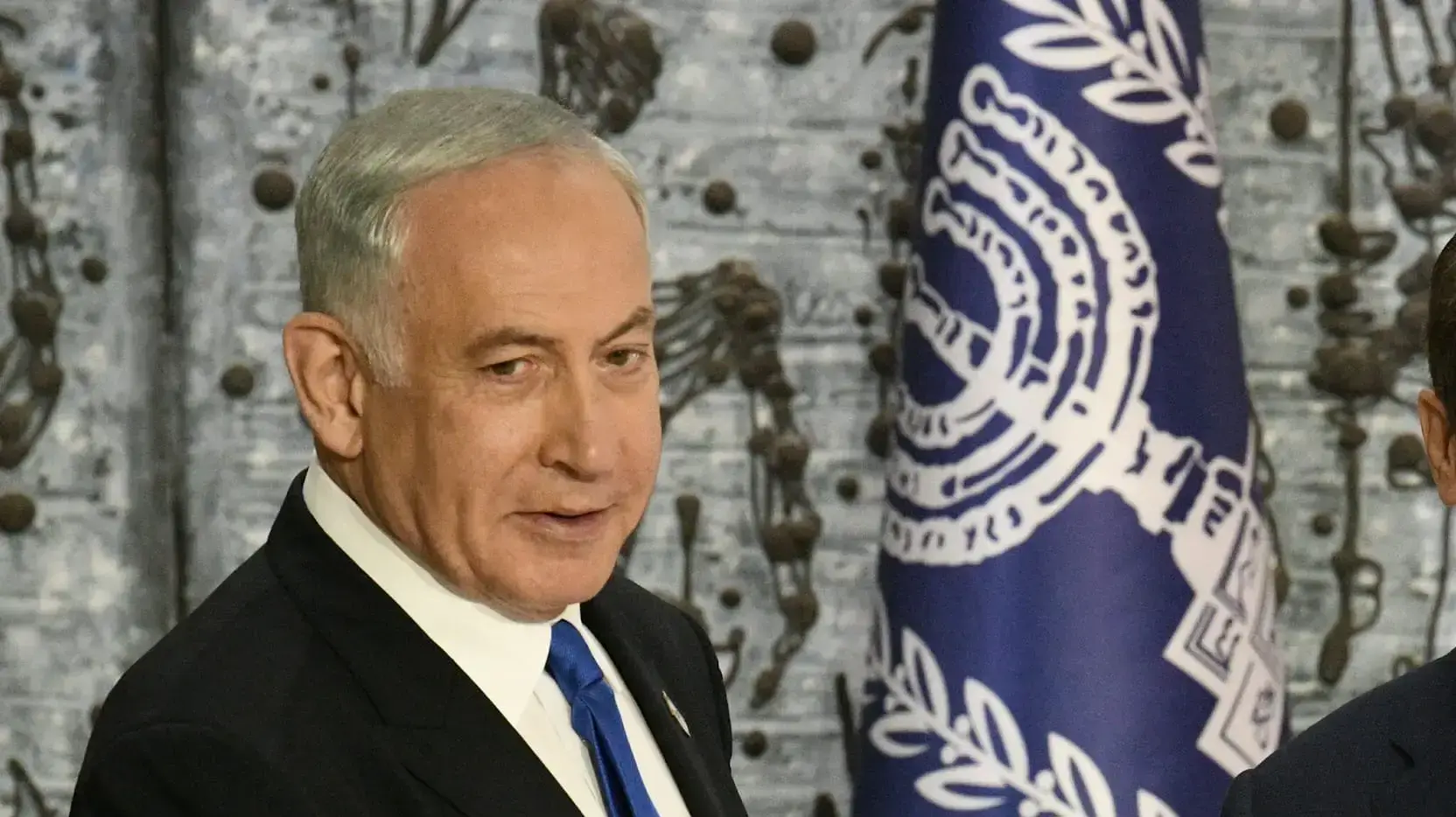 בנימין נתניהו מקבל את המנדט להרכבת הממשלה, בית הנשיא, ירושלים, 13 בנובמבר 2022