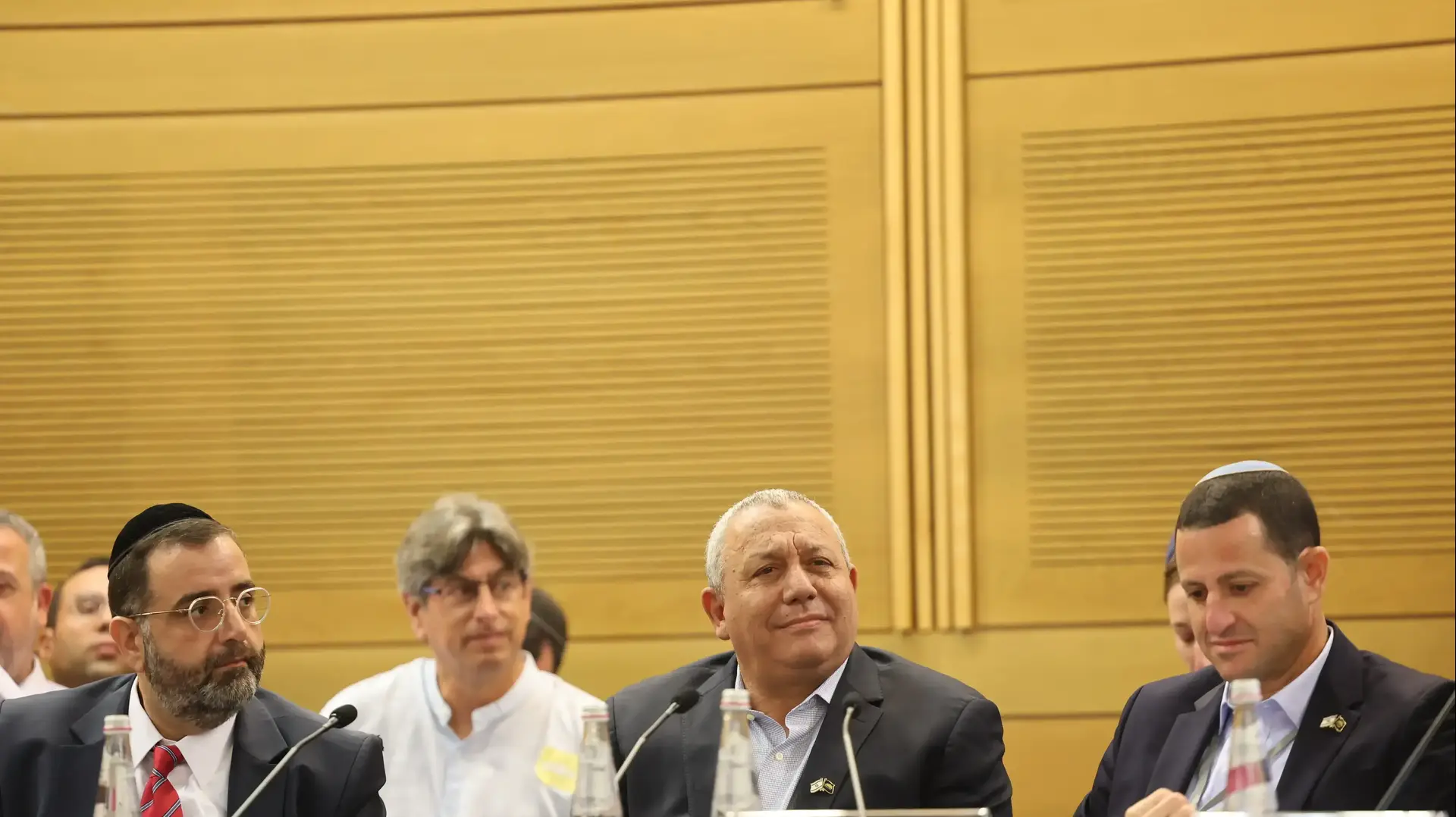 גדי איזנקוט, אוהד טל  ביום עיון לחברי הכנסת החדשים, לקראת השבעת הכנסת ה-25, 14 בנובמבר 2022