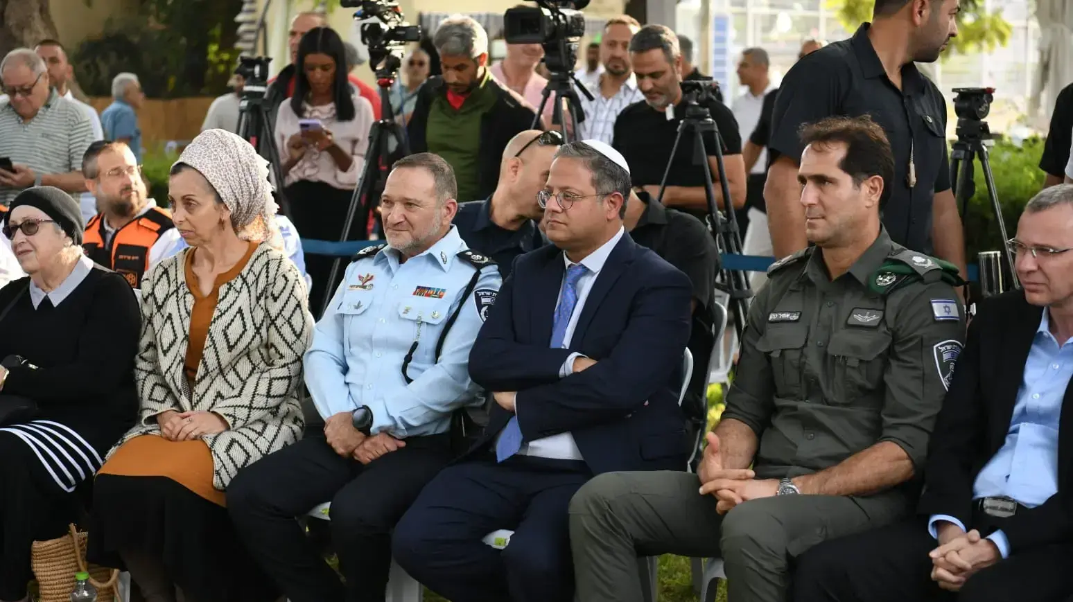 ח"כ איתמר בן גביר עם מפכ"ל המשטרה קובי שבתאי בטקס של איחוד הצלה, 14 בנובמבר 2022 ח"כ איתמר בן גביר עם מפכ"ל המשטרה קובי שבתאי בטקס של איחוד הצלה, 14 בנובמבר 2022