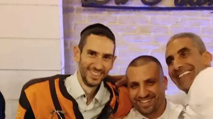 חתן שנפצע בעת שבירת כוס בחופה, 14 בנובמבר 2022