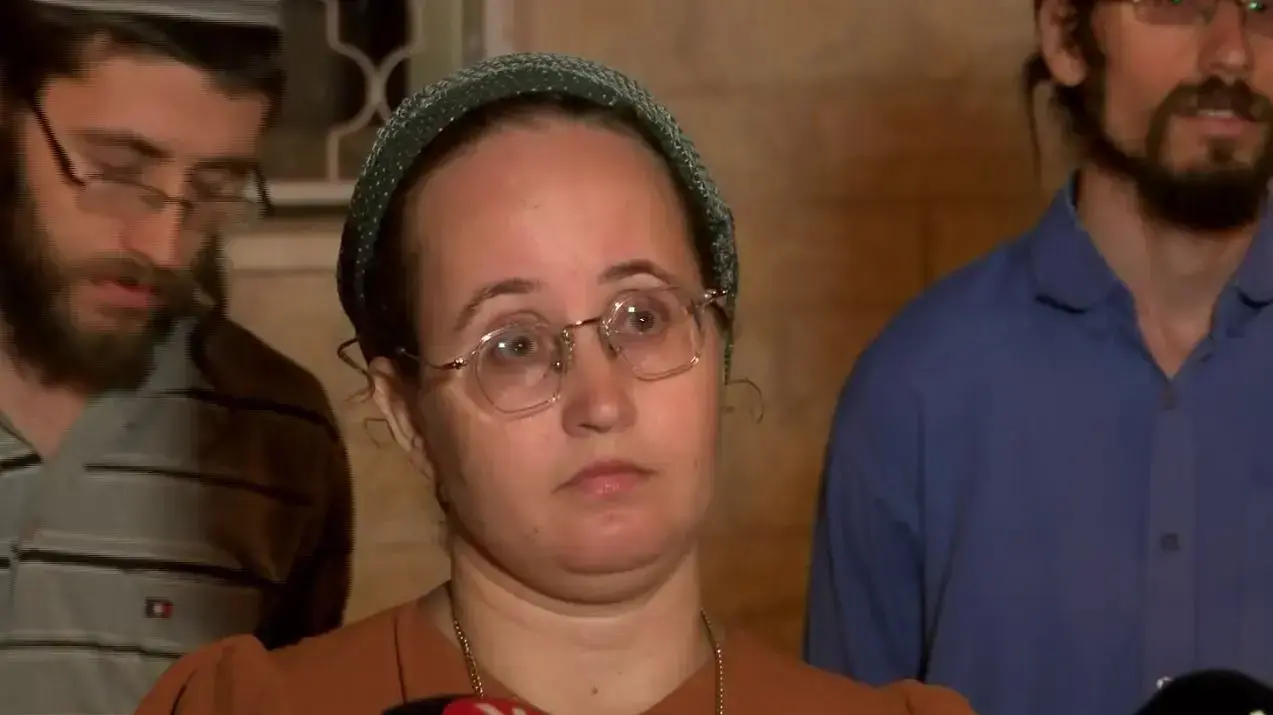 נחמה תאנה, מתלוננת נגד הרב טאו נחמה תאנה, מתלוננת נגד הרב טאו