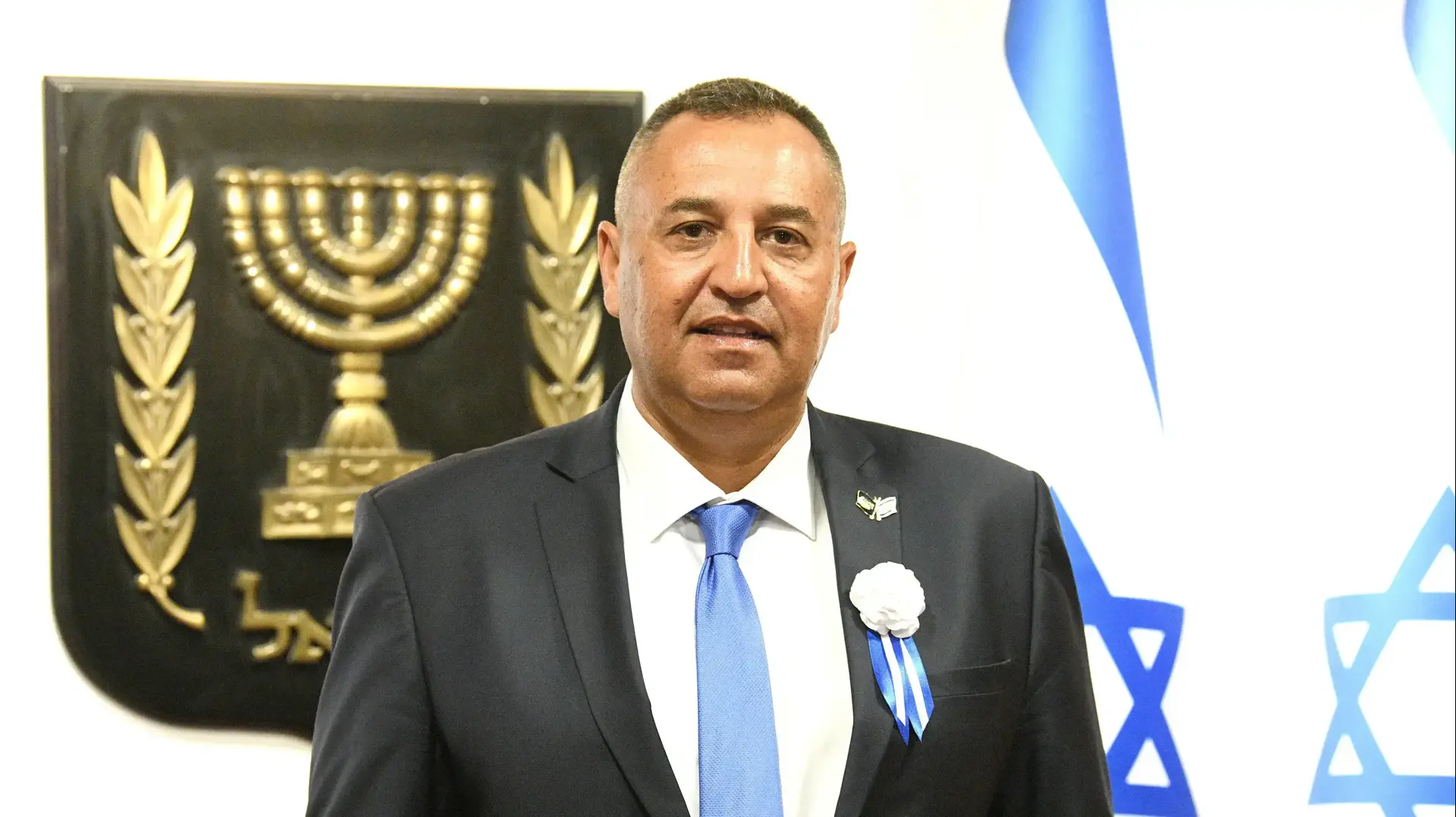 סימון דוידסון אשתו בהשבעת הכנסת ה-25, 15 בנובמבר 2022