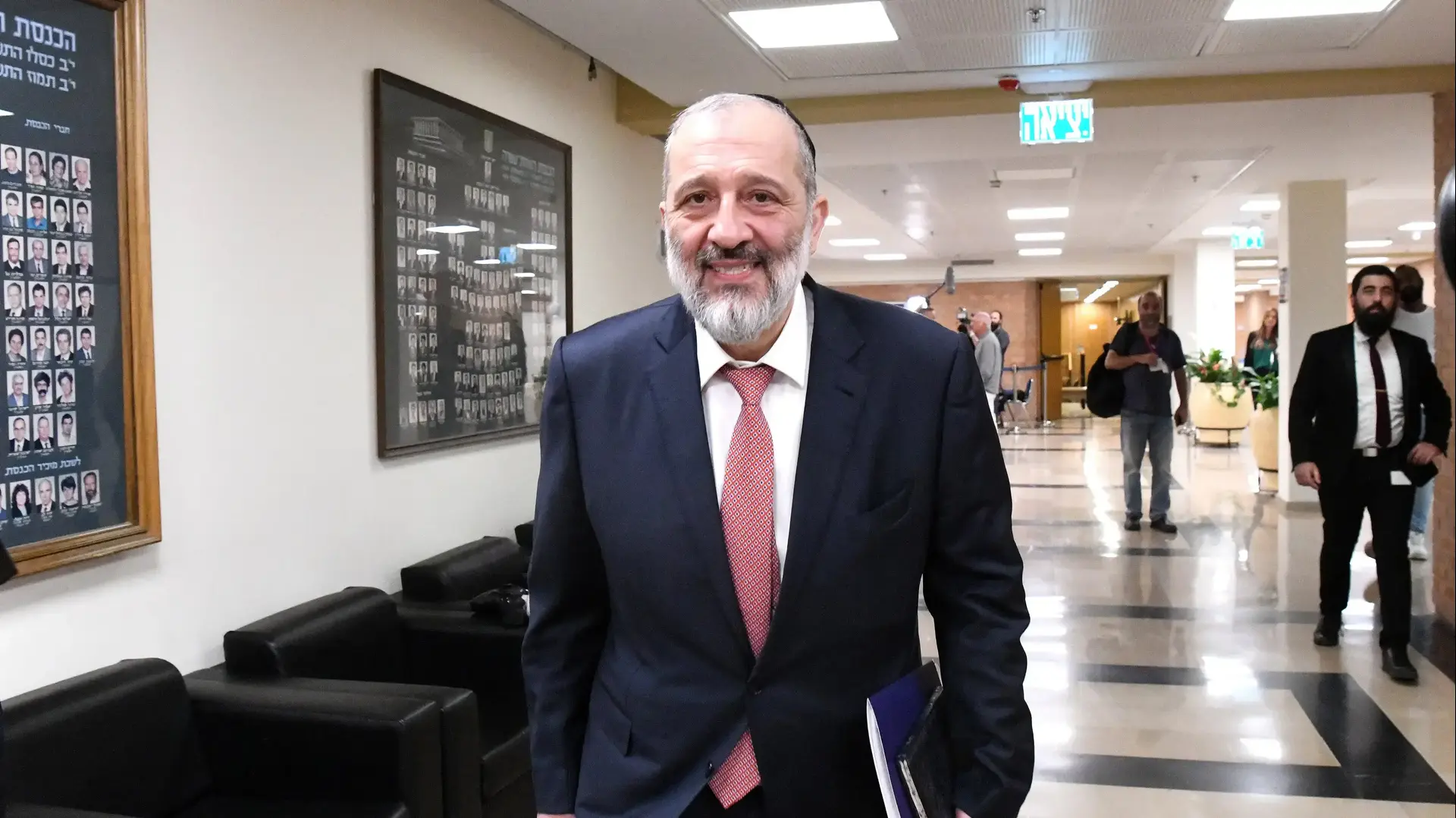 אריה דרעי בהשבעת הכנסת ה-25, 15 בנובמבר 2022 אריה דרעי בהשבעת הכנסת ה-25, 15 בנובמבר 2022