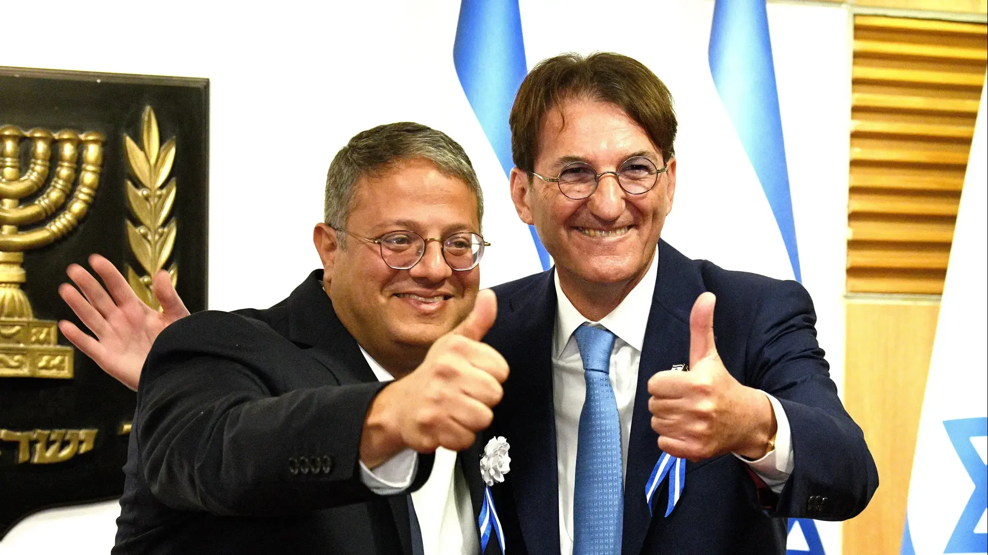 איתמר בן גביר,בועז ביסמוט בהשבעת הכנסת ה-25, 15 בנובמבר 2022 איתמר בן גביר,בועז ביסמוט בהשבעת הכנסת ה-25, 15 בנובמבר 2022
