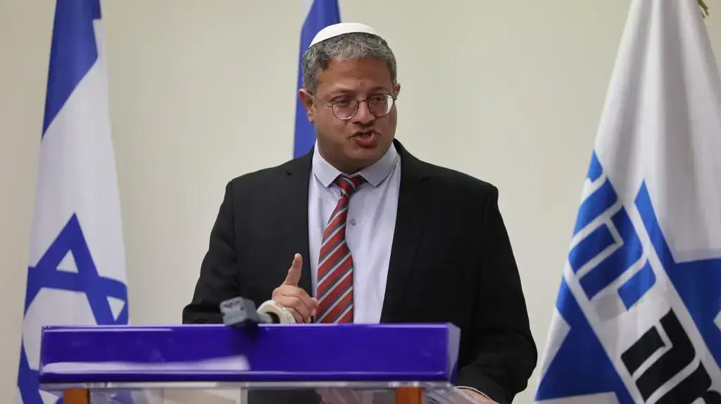 יו"ר עוצמה יהודית, איתמר בן גביר במהלך ישיבת סיעתו בכנסת 21 בנובמבר 2022 יו"ר עוצמה יהודית, איתמר בן גביר במהלך ישיבת סיעתו בכנסת 21 בנובמבר 2022