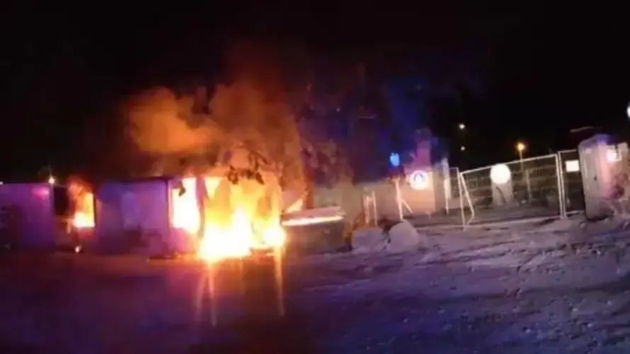 פרשיית סחיטה של קבלנים במסגרתה הוצתו כלים הנדסיים (באגרים) ומבנים ארעיים כחלק ממאבקים בן עבריינים על גביית דמי חסות מאתרי בנייה בטמרה כפר יחזקאל וקיבוץ גזית פרשיית סחיטה של קבלנים במסגרתה הוצתו כלים הנדסיים (באגרים) ומבנים ארעיים כחלק ממאבקים בן עבריינים על גביית דמי חסות מאתרי בנייה בטמרה כפר יחזקאל וקיבוץ גזית