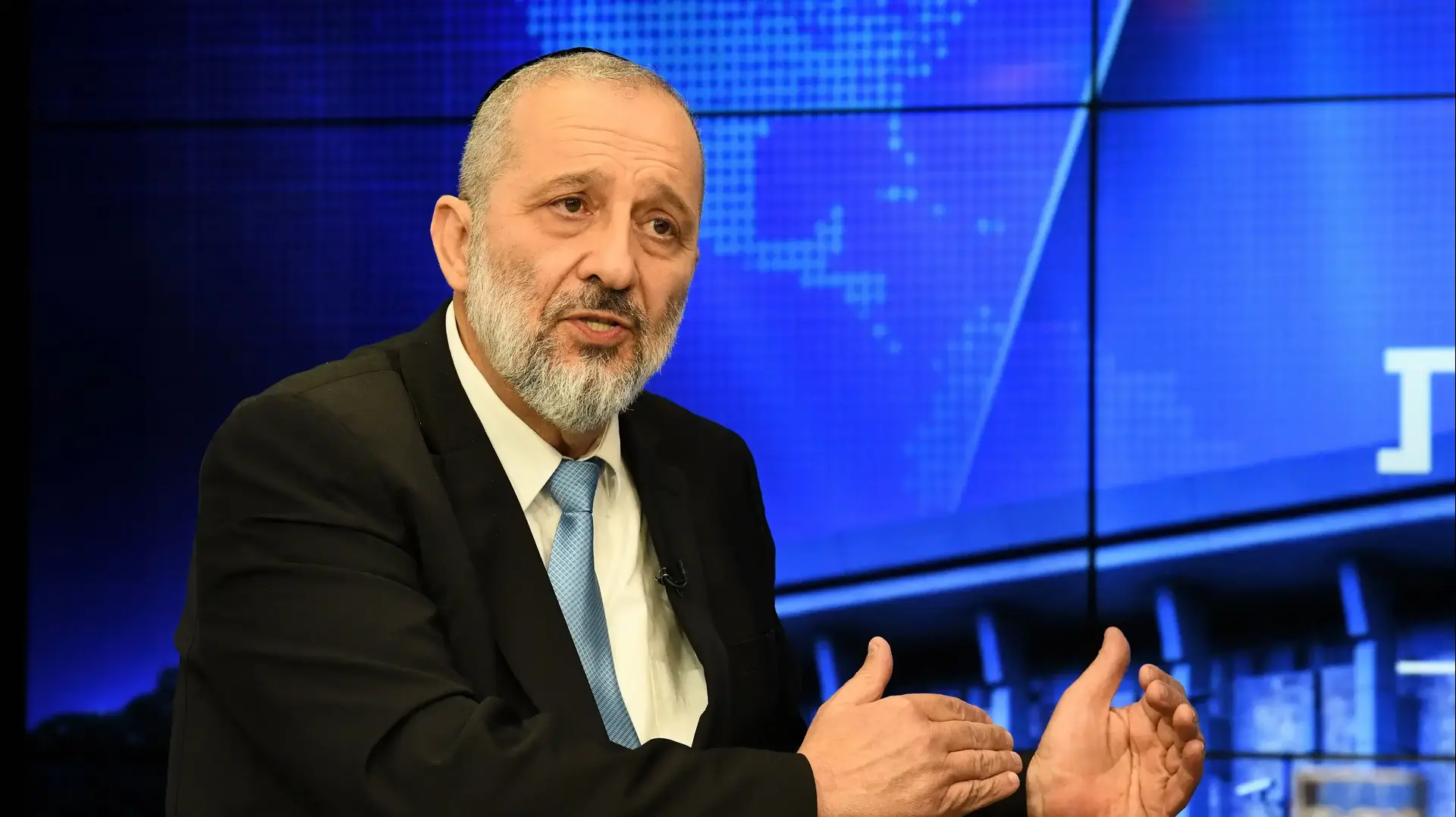 מגזין סופ"ש אריה דרעי ראשית מגזין סופ"ש אריה דרעי ראשית
