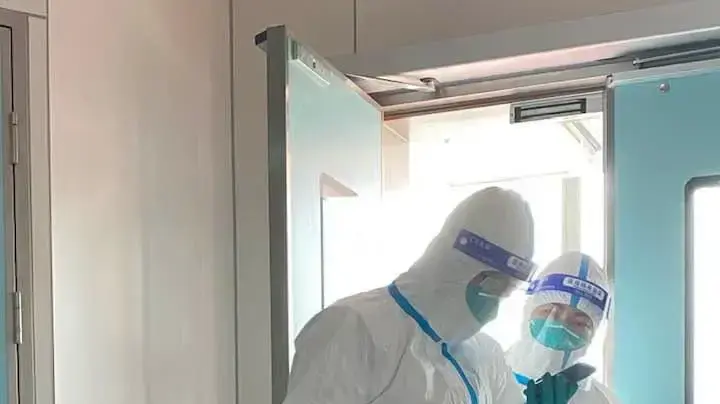 תיעוד מבית החולים בסין תיעוד מבית החולים בסין