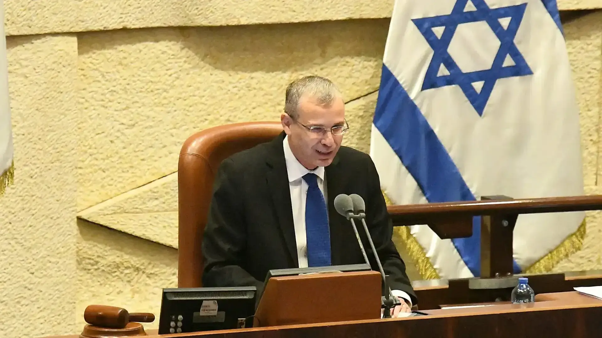 יריב לוין יו"ר הכנסת הזמני החדש 13 בדצמבר 2022 יריב לוין יו"ר הכנסת הזמני החדש 13 בדצמבר 2022
