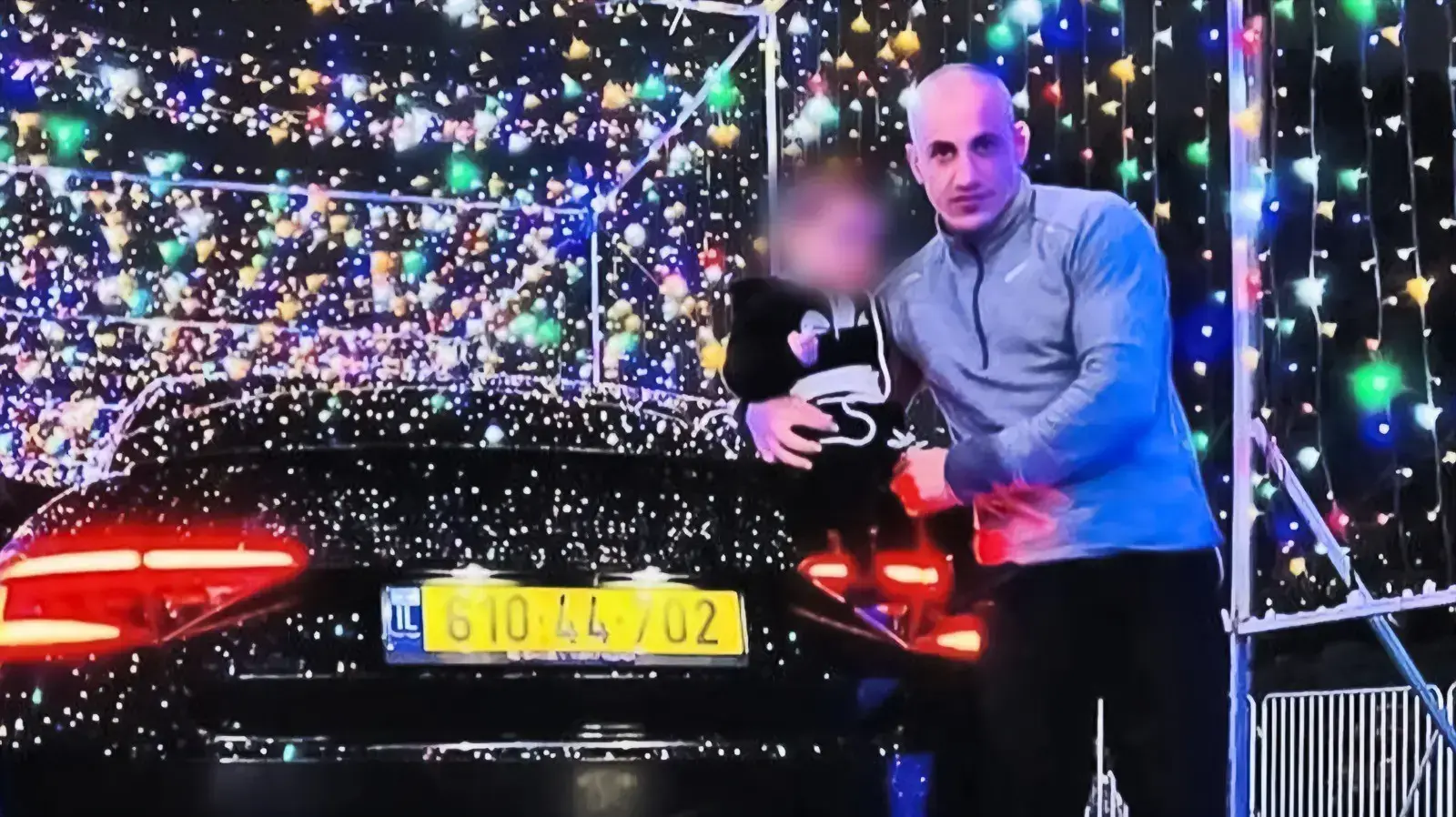 חשד לרצח בנצרת: בן 33 נורה למוות ברכבו, בן שנתיים נפצע קשה. חשד לרצח בנצרת: בן 33 נורה למוות ברכבו, בן שנתיים נפצע קשה.
