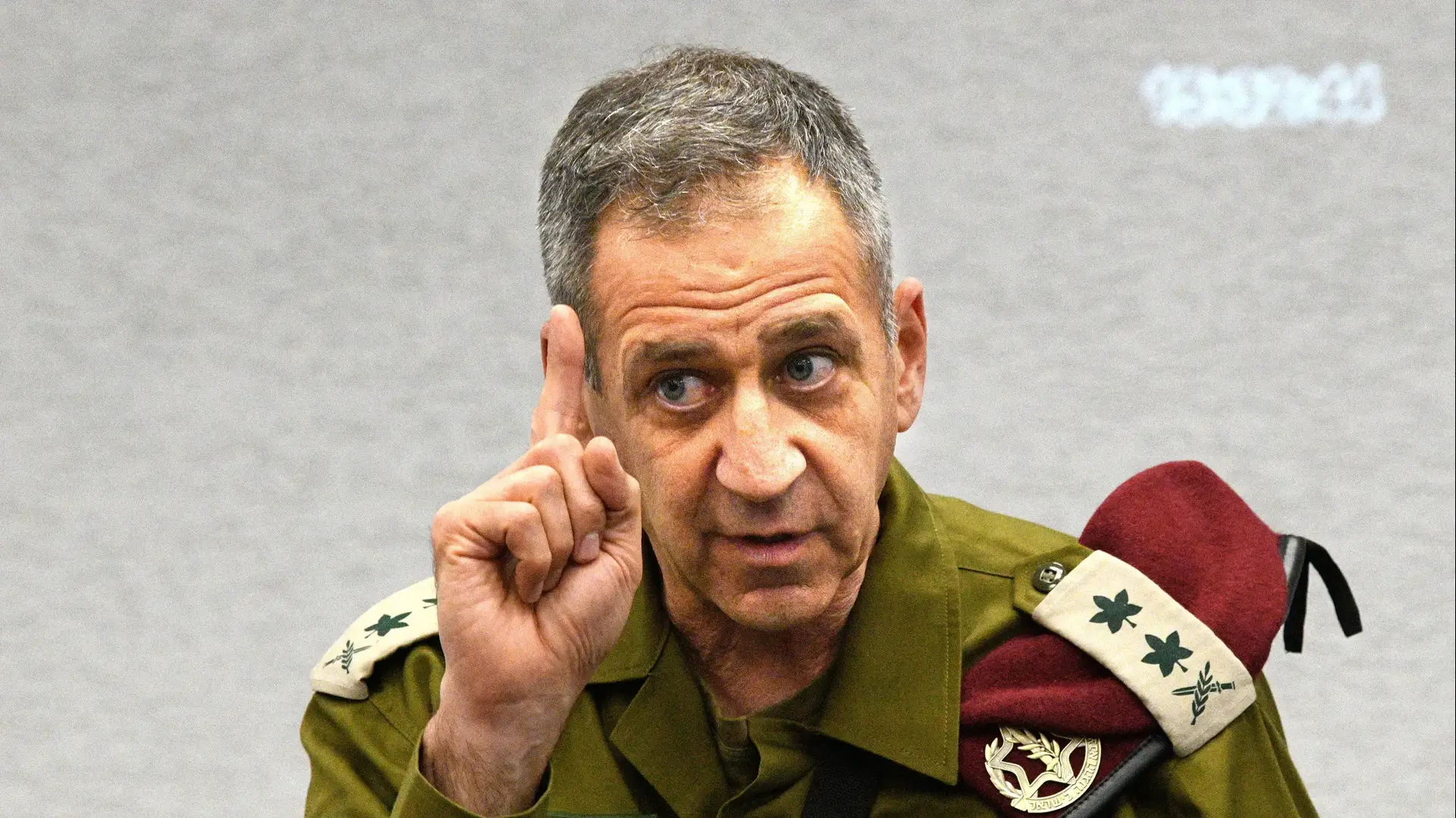 ביקור הרמטכ"ל אביב כוכבי בבסיס "חצרים". דצמבר 2022 ביקור הרמטכ"ל אביב כוכבי בבסיס "חצרים". דצמבר 2022