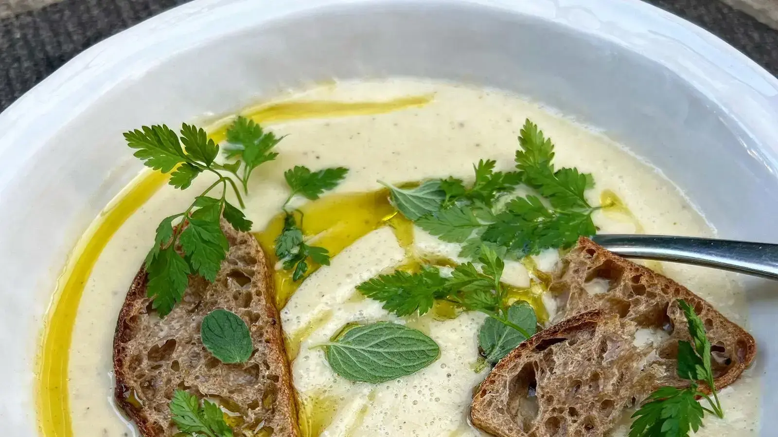 מרק ארטישוק ירושלמי של השף אסף יתיר מרק ארטישוק ירושלמי של השף אסף יתיר