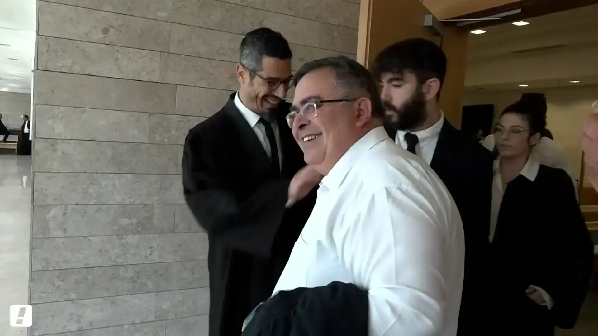 דוד ביטן הגיעה לבית המשפט, עם תחילת שלב העדויות במשפטו