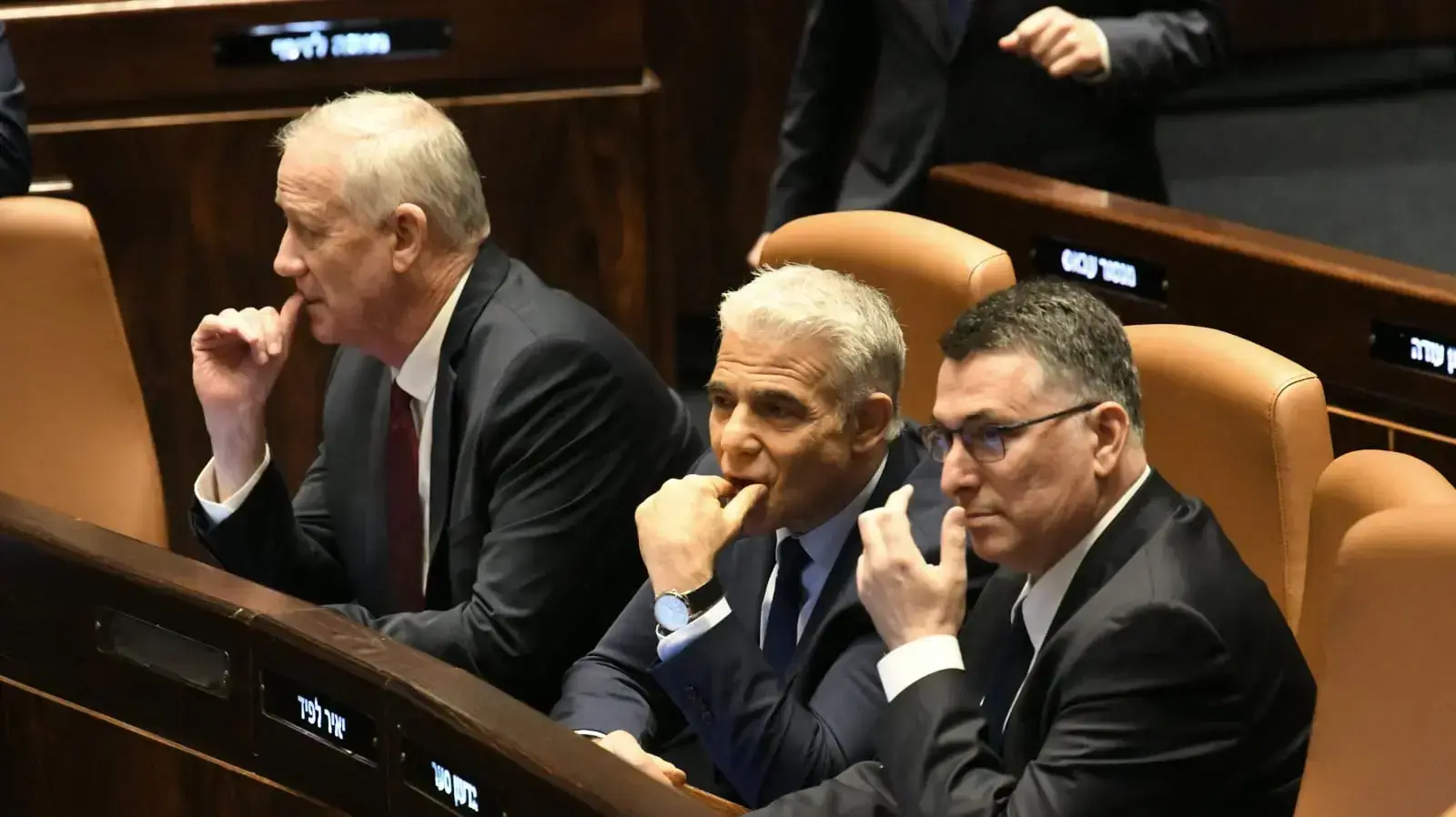 יאיר לפיד, גדעון סער, בני גנץ, השבעת הממשלה, כנסת, 29 בדצמבר 2022 יאיר לפיד, גדעון סער, בני גנץ, השבעת הממשלה, כנסת, 29 בדצמבר 2022