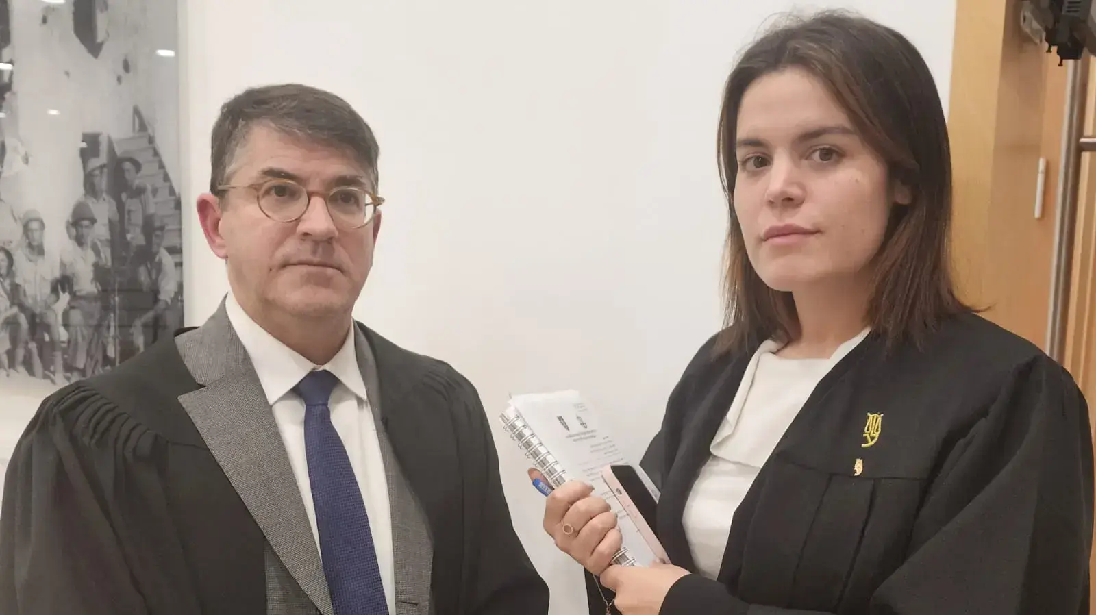 סנגוריו של החייל שהרג את חברו, ברוך כברתה, בפליטת כדור. אל"מ במיל' עודד סבוראי ורב סרן מאי ארבל. 3 בינואר 2023 סנגוריו של החייל שהרג את חברו, ברוך כברתה, בפליטת כדור. אל"מ במיל' עודד סבוראי ורב סרן מאי ארבל. 3 בינואר 2023