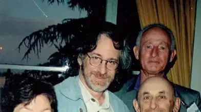עם סטיבן שפילברג, 1993 עם סטיבן שפילברג, 1993