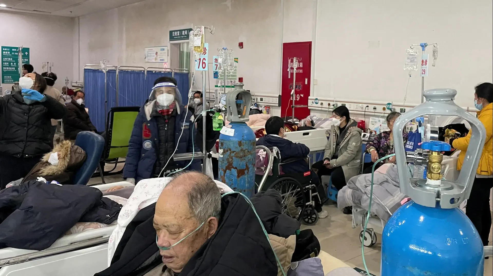 התפרצות הקורונה בשנגחאי, סין. 5 בינואר 2023