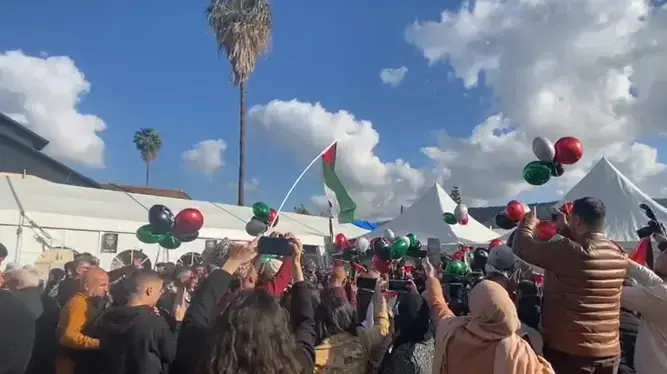 חגיגות שחרורו של כרים יונס, מרוצחיו של החייל אברהם ברומבג בכפר ערה. 5 בינואר 2022