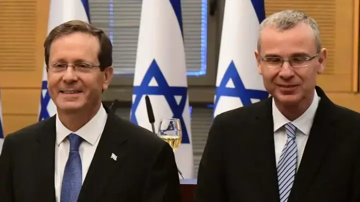 יריב לוין ונשיא המדינה הנבחר יצחק הרצוג,2 ביוני 2021 יריב לוין ונשיא המדינה הנבחר יצחק הרצוג,2 ביוני 2021