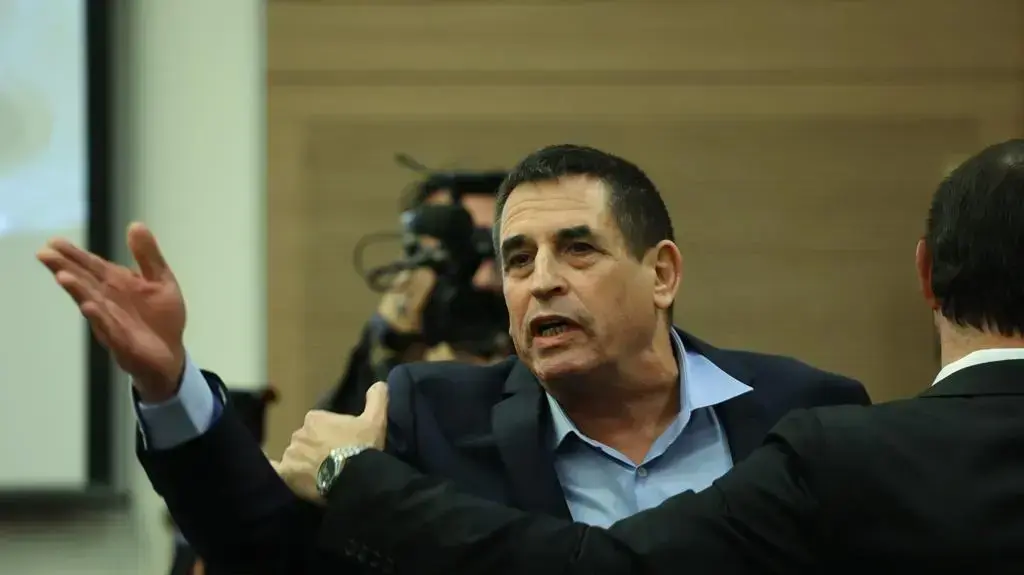 דיון ועדת החוקה, חוק ומשפט- הצגת תהליך העבודה של הוועדה בנוגע לחקיקה להסדרת מערכת היחסים שבין הכנסת והממשלה לבין מערכת המשפט, כנסת, 11 בינואר 2023 דיון ועדת החוקה, חוק ומשפט- הצגת תהליך העבודה של הוועדה בנוגע לחקיקה להסדרת מערכת היחסים שבין הכנסת והממשלה לבין מערכת המשפט, כנסת, 11 בינואר 2023