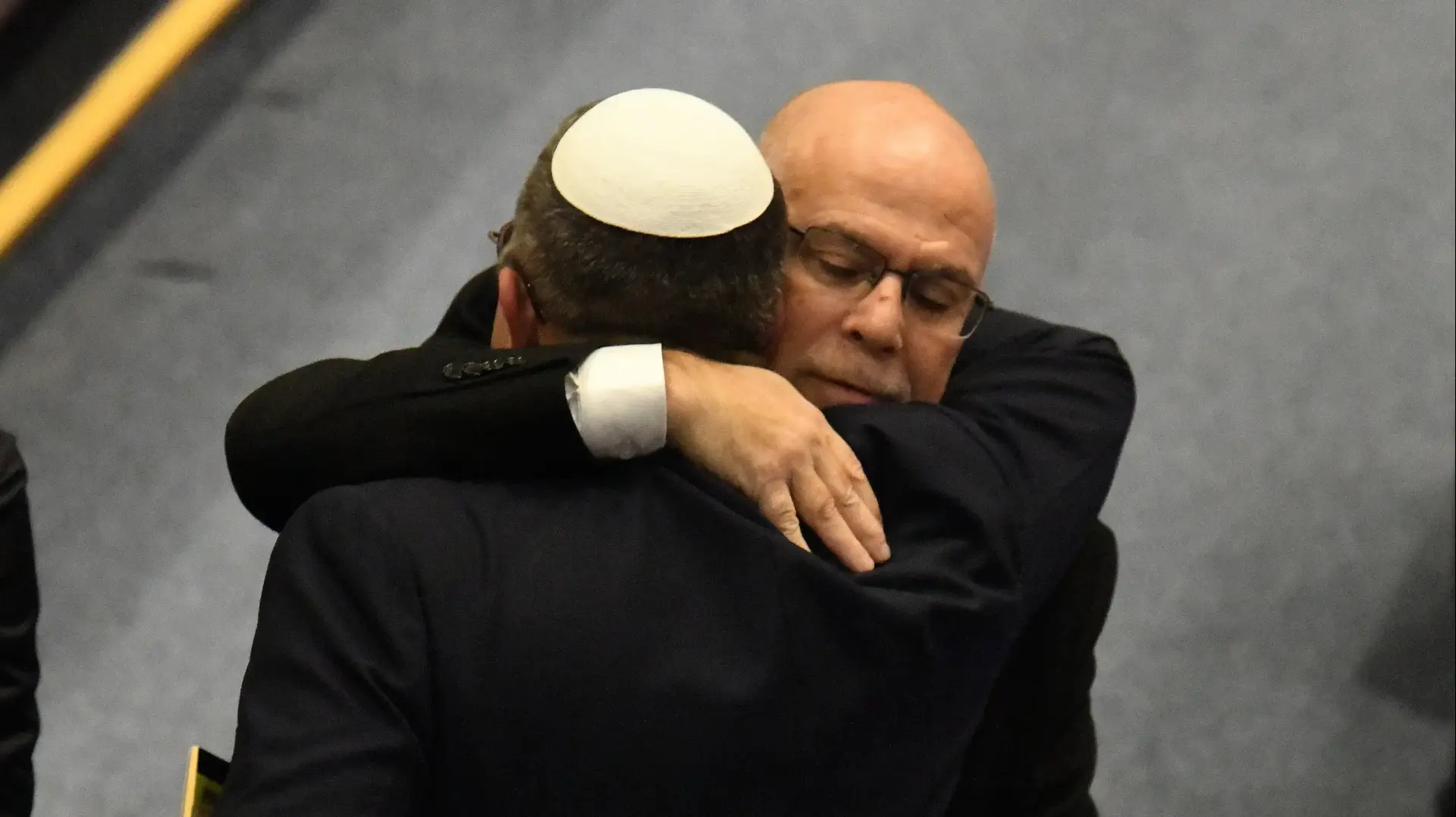 איתמר בן גביר, צביקה פוגל, השבעת הממשלה, 29 בדצמבר 2023 איתמר בן גביר, צביקה פוגל, השבעת הממשלה, 29 בדצמבר 2023