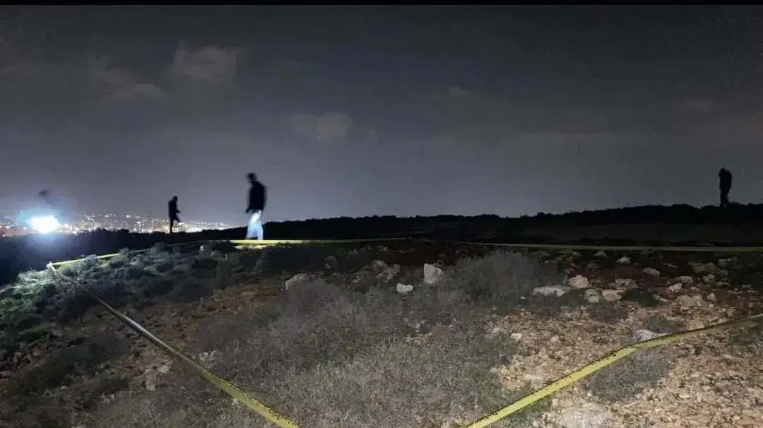 חלקי שלד הכוללים גולגולות, עצמות אדם ופיסות מתכת נמצאו בכפר הפלסטיני בית חנינא, צפונית לירושלים. ינואר 2023 חלקי שלד הכוללים גולגולות, עצמות אדם ופיסות מתכת נמצאו בכפר הפלסטיני בית חנינא, צפונית לירושלים. ינואר 2023