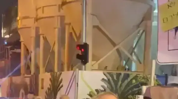בני גנץ בהפגנה הענק בתל אביב. 14 בינואר 2023 בני גנץ בהפגנה הענק בתל אביב. 14 בינואר 2023