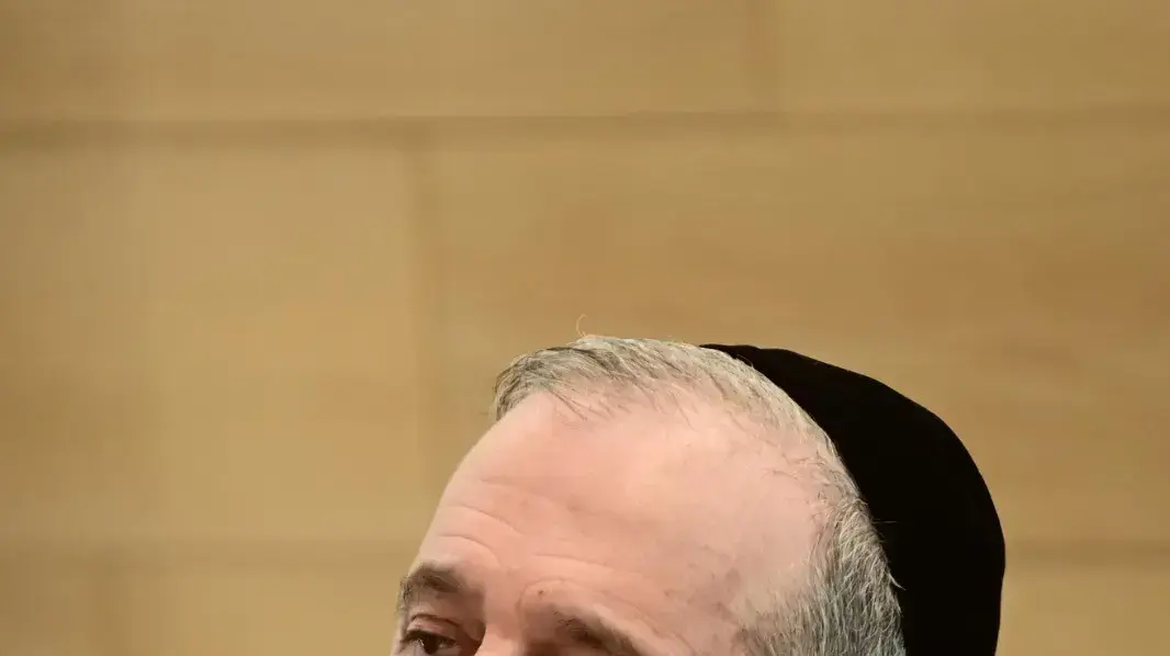 אריה דרעי, שר הבריאות בהגשת המלצות הוועדה הציבורית להרחבת סל שרותי הבריאות לשנת 2023, בית שרמן מתחם בי"ח תל השומר, 18 בינואר 2023 אריה דרעי, שר הבריאות בהגשת המלצות הוועדה הציבורית להרחבת סל שרותי הבריאות לשנת 2023, בית שרמן מתחם בי"ח תל השומר, 18 בינואר 2023