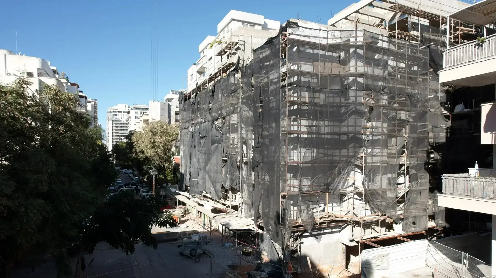 קריסת אדמה באתר תמ"א ברחוב הצנחנים 6 בהוד השרון, 19.1.2023 קריסת אדמה באתר תמ"א ברחוב הצנחנים 6 בהוד השרון, 19.1.2023
