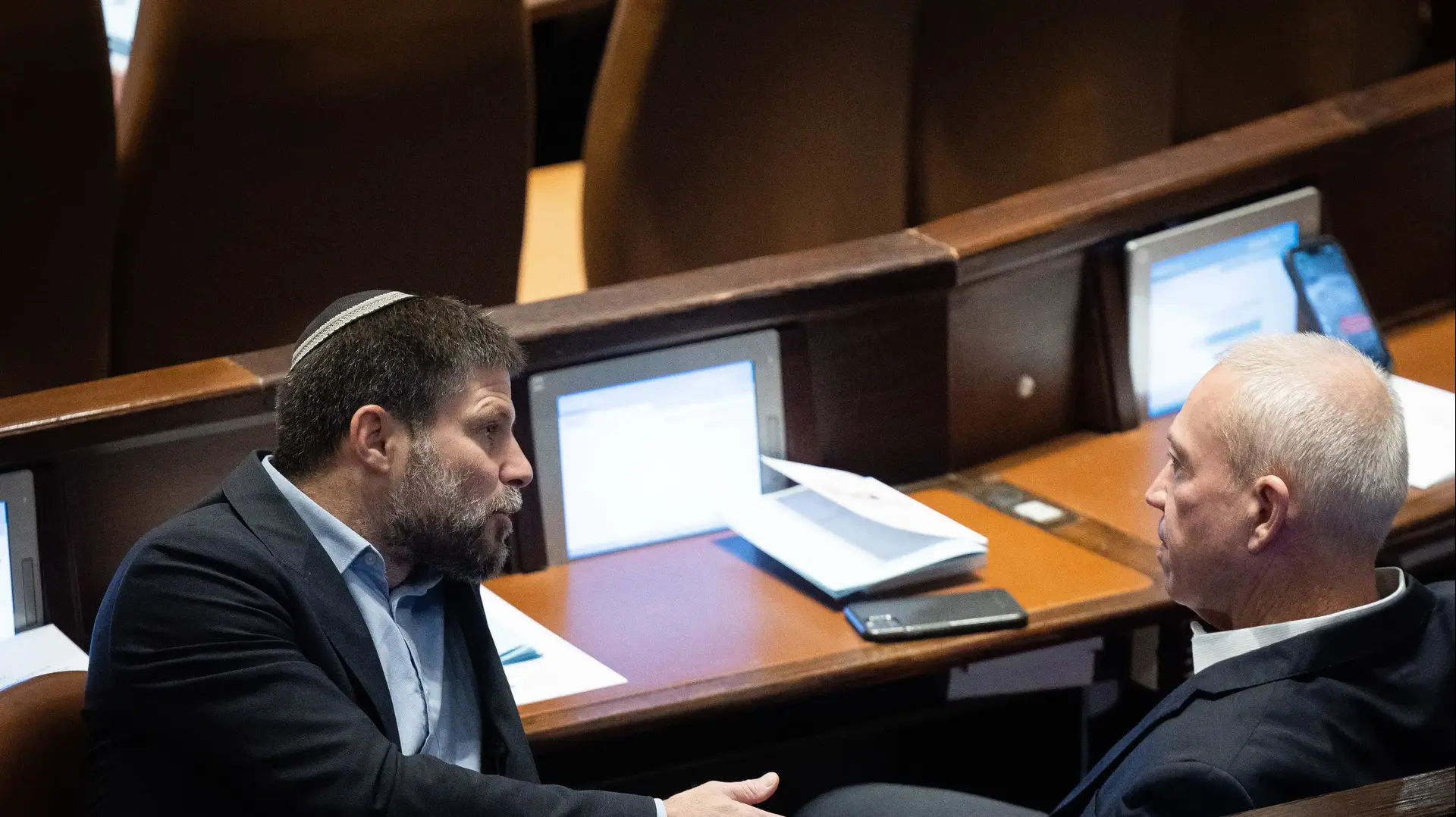 יואב גלנט, בצלאל סמוטריץ'