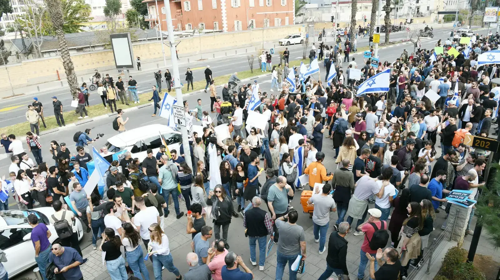 מחאת ההייטקיסטים, מתחם שרונה, תל אביב, 24 בינואר 2023 מחאת ההייטקיסטים, מתחם שרונה, תל אביב, 24 בינואר 2023