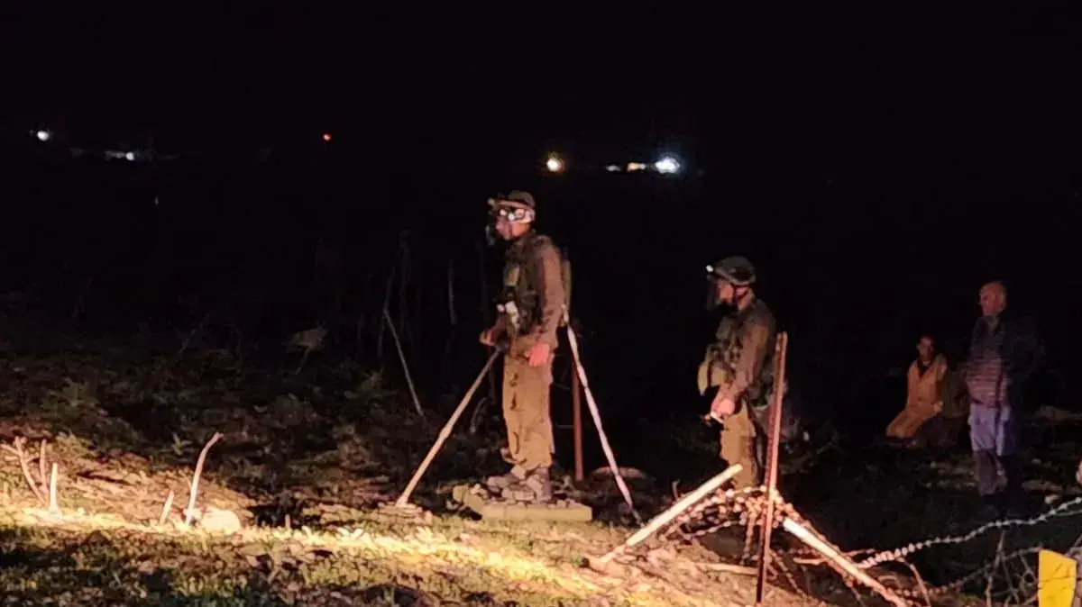 כוחות הביטחון מחלצים נער שנלכד בשדה מוקשים ליד היישוב מיצר ברמת הגולן, 24 בינואר 2023