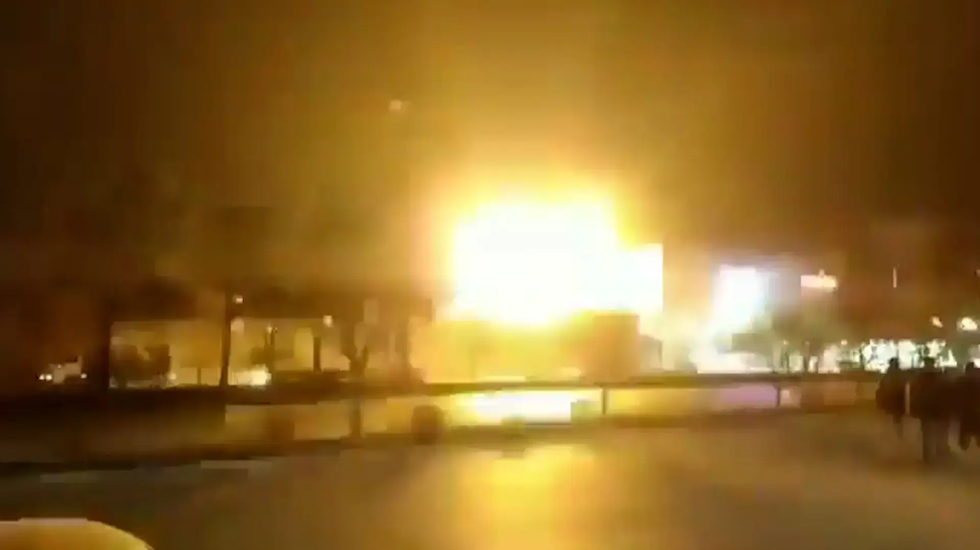 איראן: מתקפת מל"טים על מפעל נשק במרכז המדינה, אין נפגעים
29.01.23
