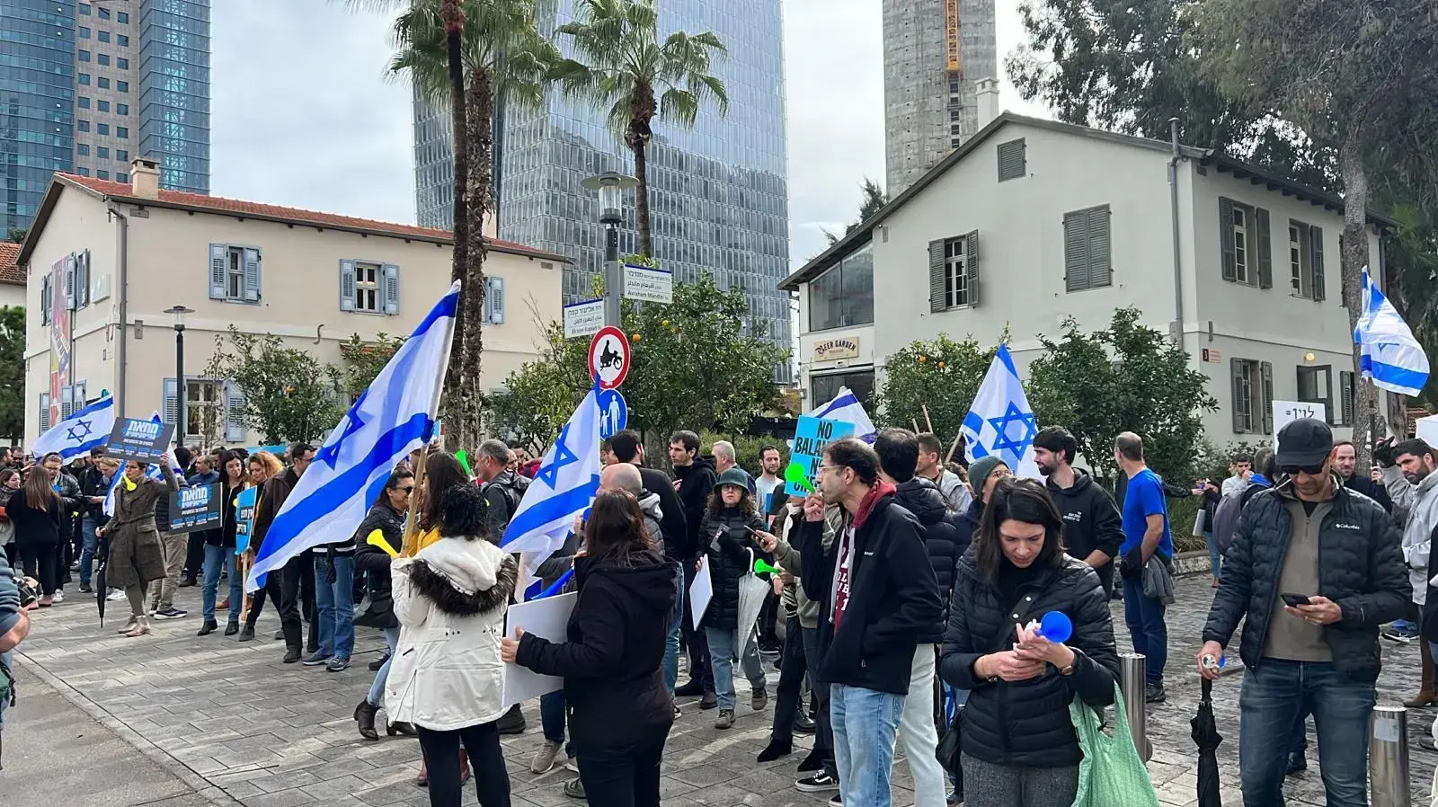 הפגנת ההייטקיסטים ברחוב קפלן בתל אביב, שבוע שני באותו מקום.