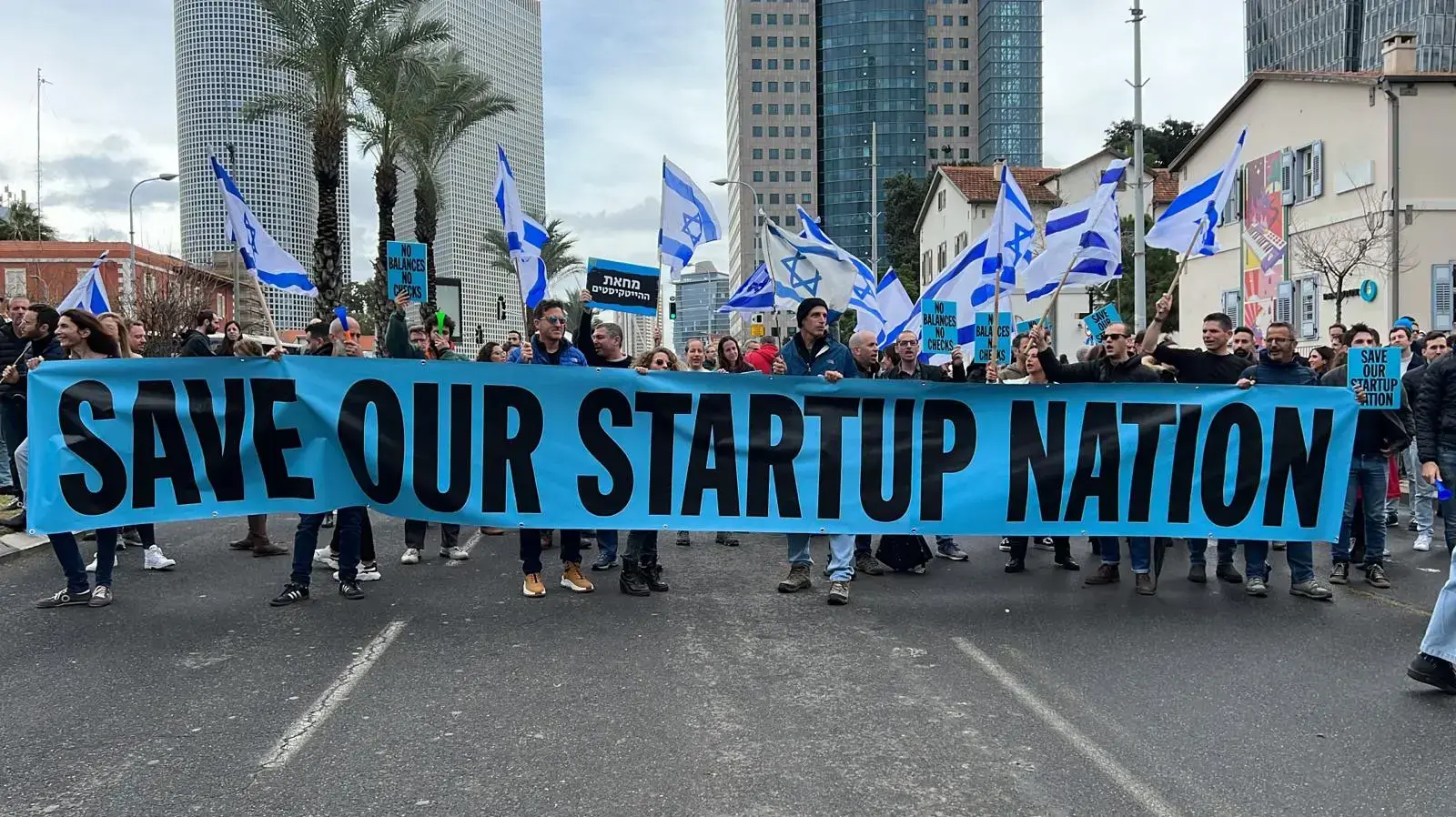 הפגנת ההייטקיסטים ברחוב קפלן בתל אביב, שבוע שני באותו מקום. הפגנת ההייטקיסטים ברחוב קפלן בתל אביב, שבוע שני באותו מקום.