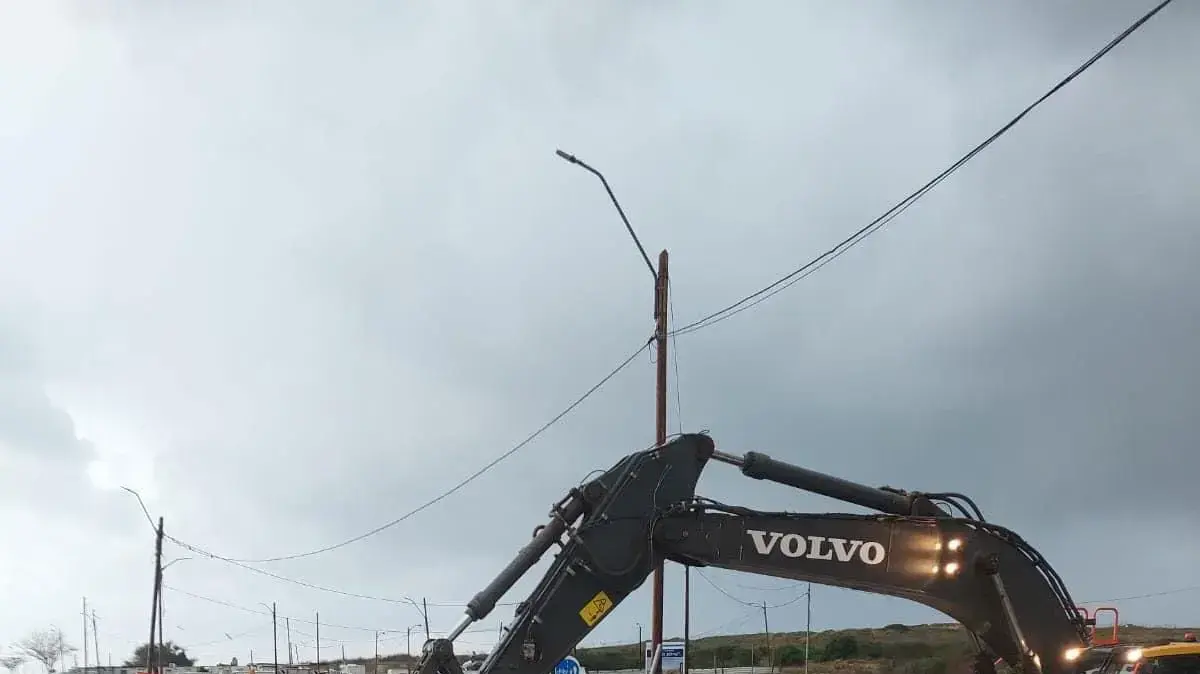 בולען ברחוב צבי פרופס בתל אביב, 1 בפברואר 2023 בולען ברחוב צבי פרופס בתל אביב, 1 בפברואר 2023