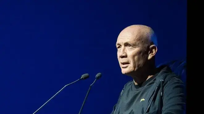 אבי ניר, מנכ"ל קבוצת קשת, באירוע הצגת לוח סדרות הדרמה והקומדיה של קשת 12, שהתקיים ב-1 בפברואר 2023 במוזיאון ארץ ישראל, תל אביב אבי ניר, מנכ"ל קבוצת קשת, באירוע הצגת לוח סדרות הדרמה והקומדיה של קשת 12, שהתקיים ב-1 בפברואר 2023 במוזיאון ארץ ישראל, תל אביב
