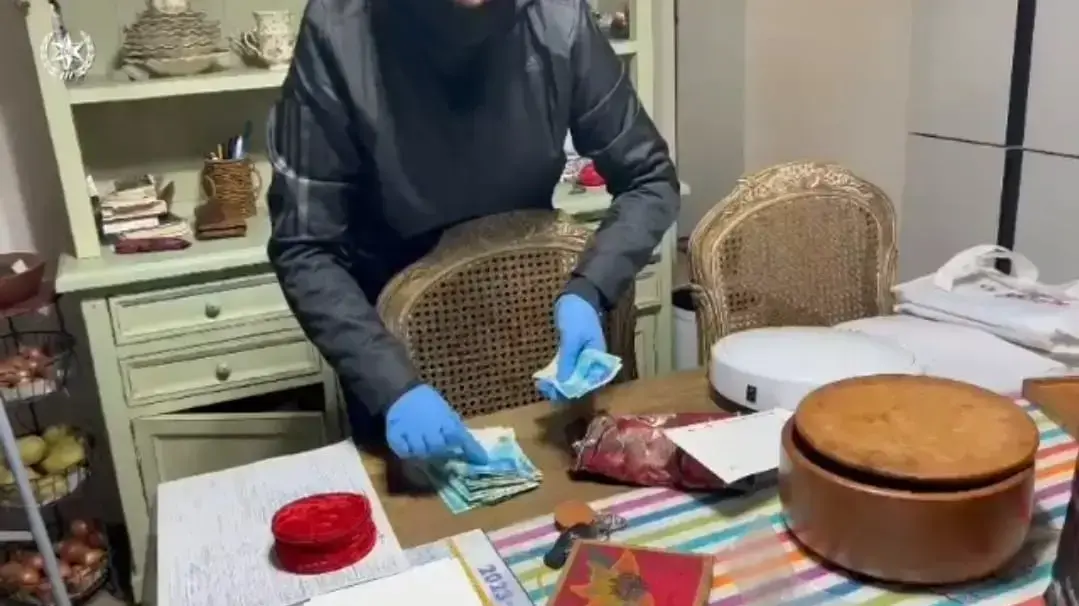 המשטרה מצאה כסף מזומן בבתיהם של המחבלים שרצחו את החייל אברהם ברומברג