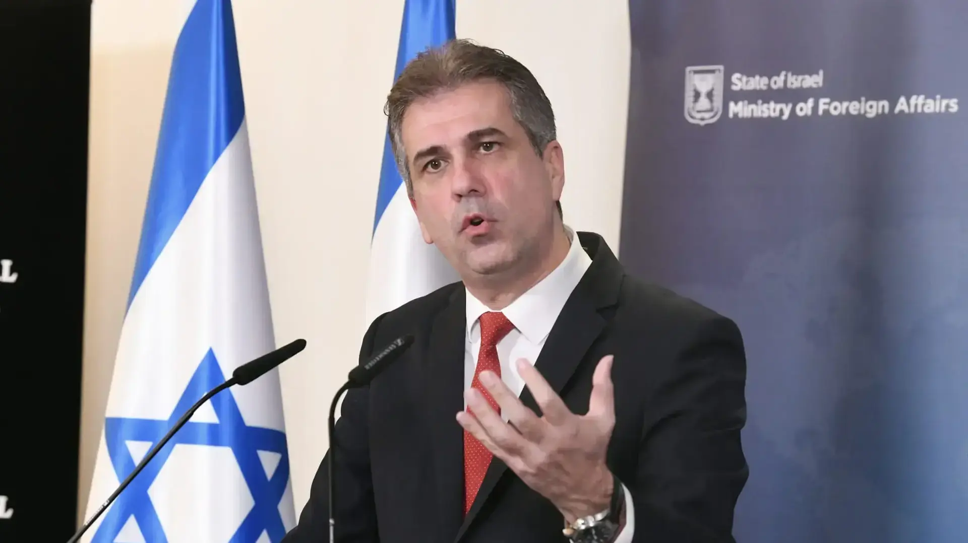 שר החוץ אלי כהן לאחר ביקור בסודאן. 2 בפברואר 2023 שר החוץ אלי כהן לאחר ביקור בסודאן. 2 בפברואר 2023
