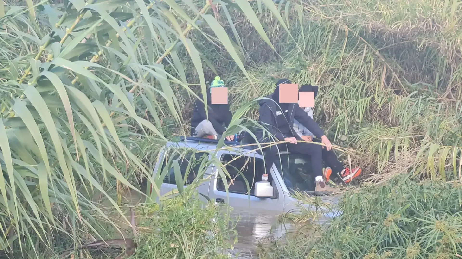 רכב ששקע בגשמים בנחל הירקון
4.2.23 רכב ששקע בגשמים בנחל הירקון
4.2.23