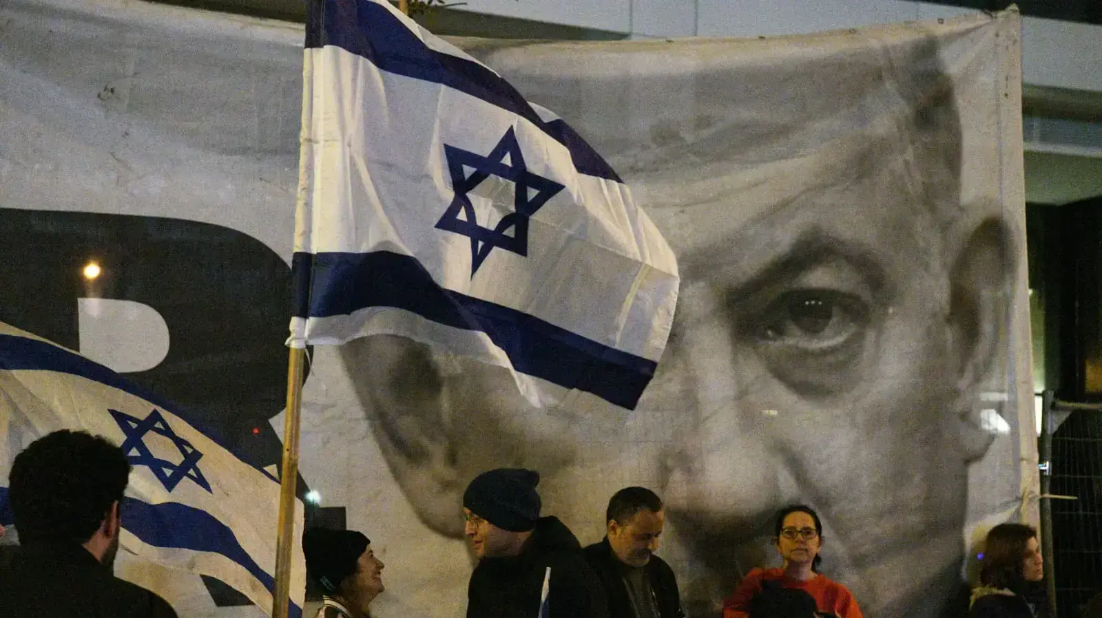 מפגינים מוחים נגד השינויים במערכת המשפט, תל אביב. 4 בפברואר 2023 מפגינים מוחים נגד השינויים במערכת המשפט, תל אביב. 4 בפברואר 2023