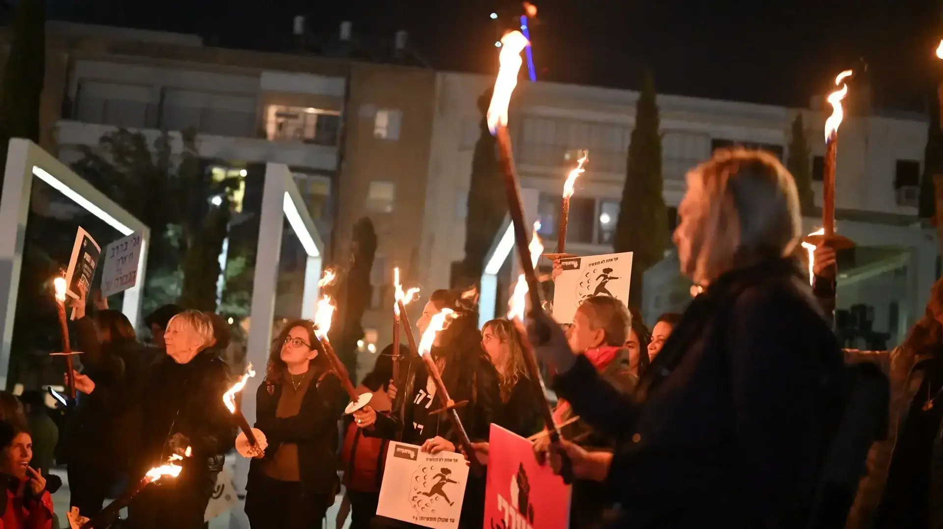 מחאת נשים נגד הרפורמות המשפטיות, רחבת הבימה, תל אביב. 5 בפברואר 2023